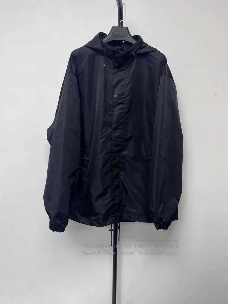 Balenciaga Balenciaga Tape Duct Tape Logo Hooded Windbreaker Jacket Size US XXS / EU 40 - 2 Thumbnail