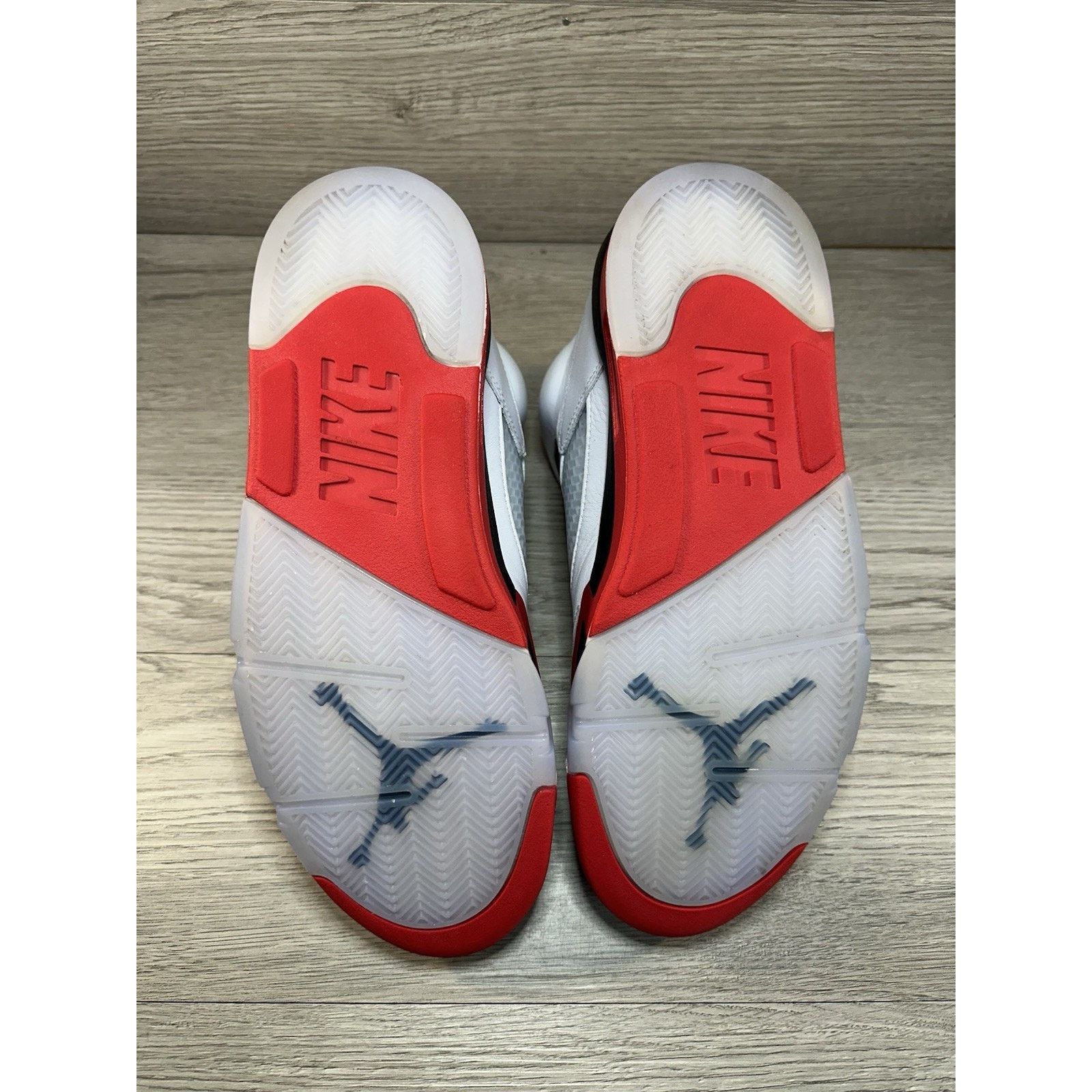 Jordan Brand Air Jordan 5 Retro Fire Red 2025 - Size 11 Size US 11 / EU 44 - 6 Thumbnail