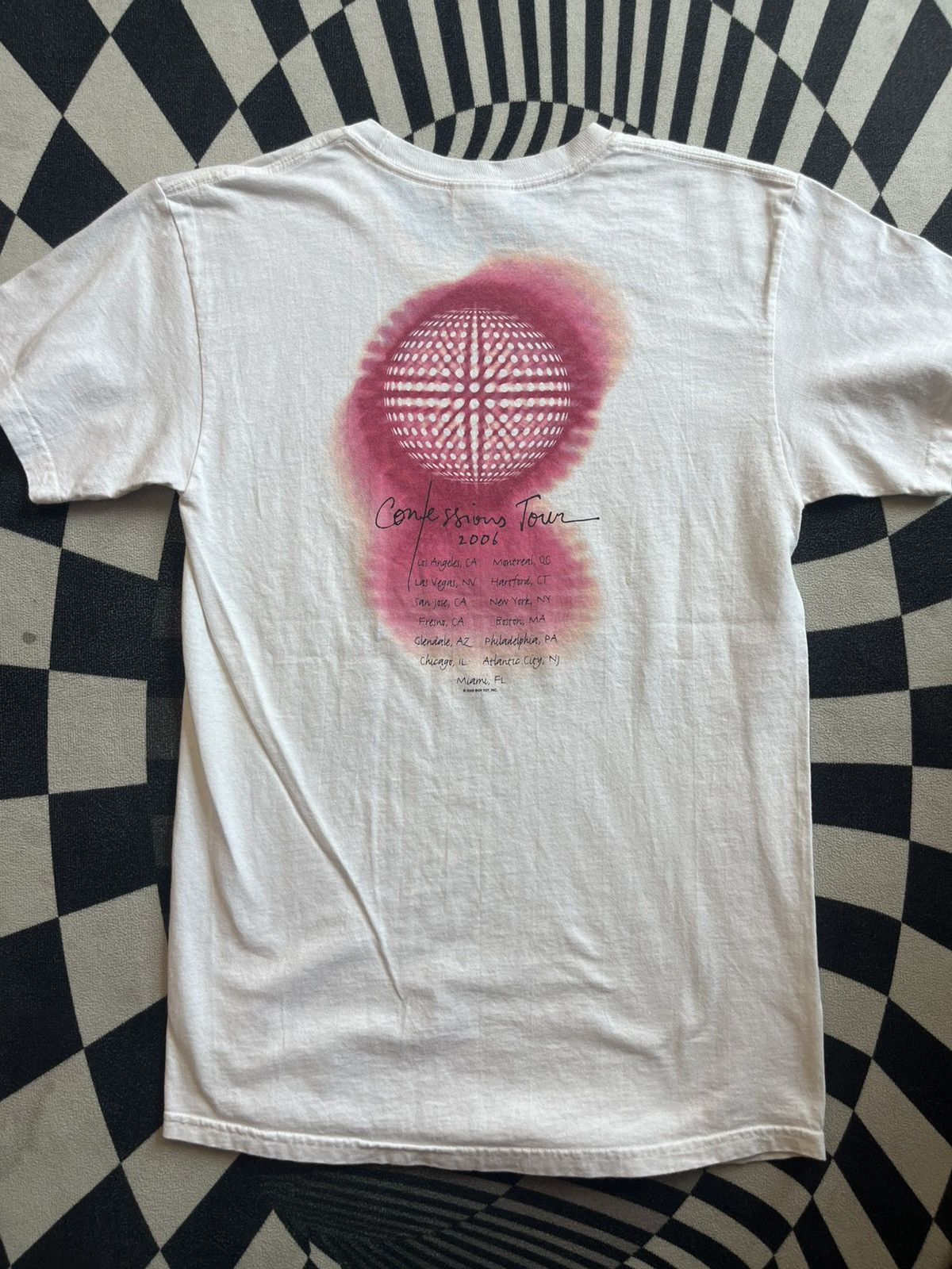 Band Tees Vintage MADONNA Confessions Tour 2006‘s Tshirt Size US S / EU 44-46 / 1 - 8 Thumbnail