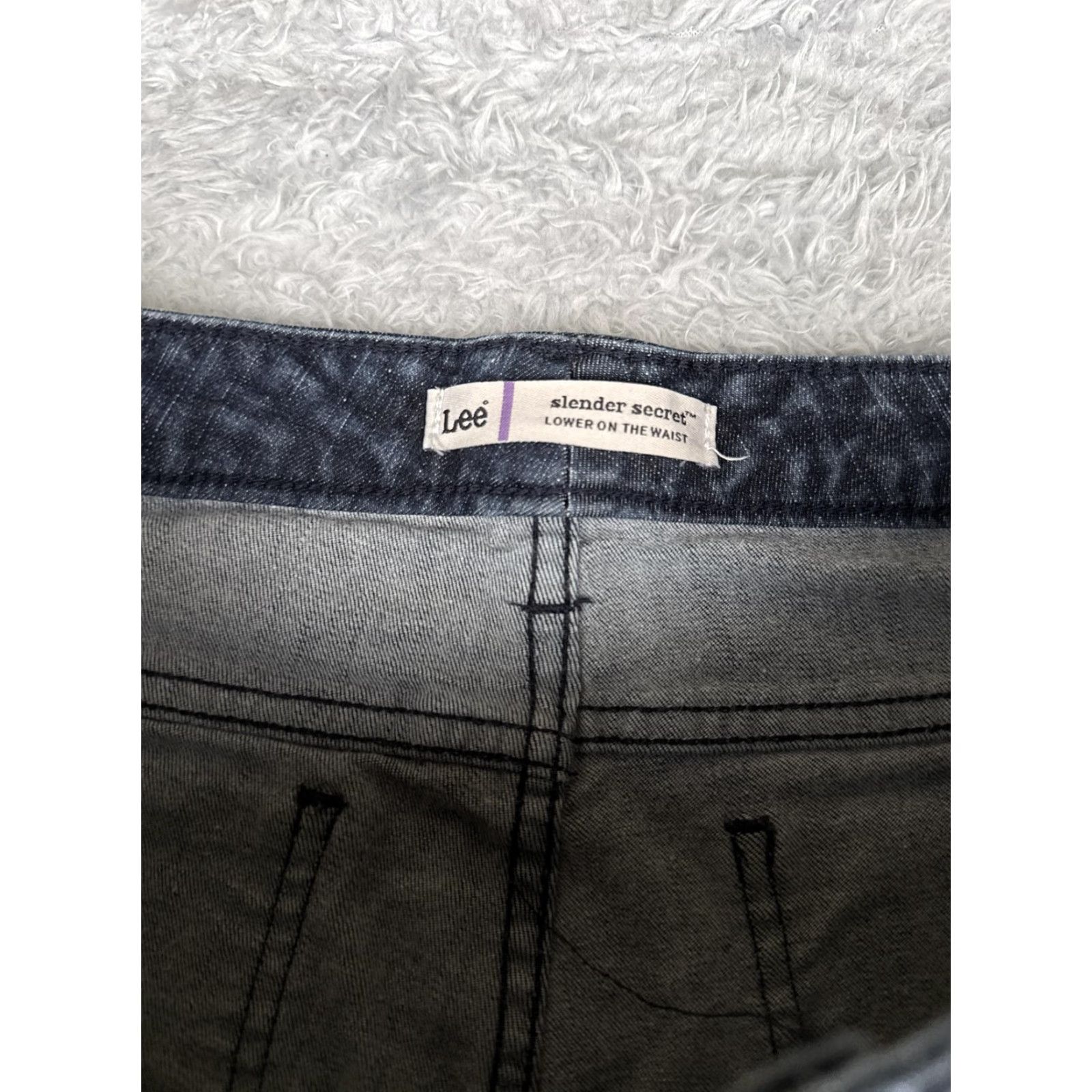 Lee Lee Jeans Bootcut Denim 27 Blue Dark Wash Womens Slim Secret Slender Low Rise 90s Cowboy Style Size 27" / US 4 / IT 40 - 6 Thumbnail