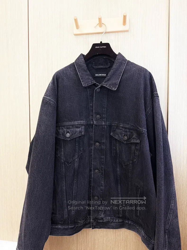 Balenciaga Balenciaga Black Gray Back Letter Logo Embroidered Pure Co Size US S / EU 44-46 / 1 - 3 Thumbnail