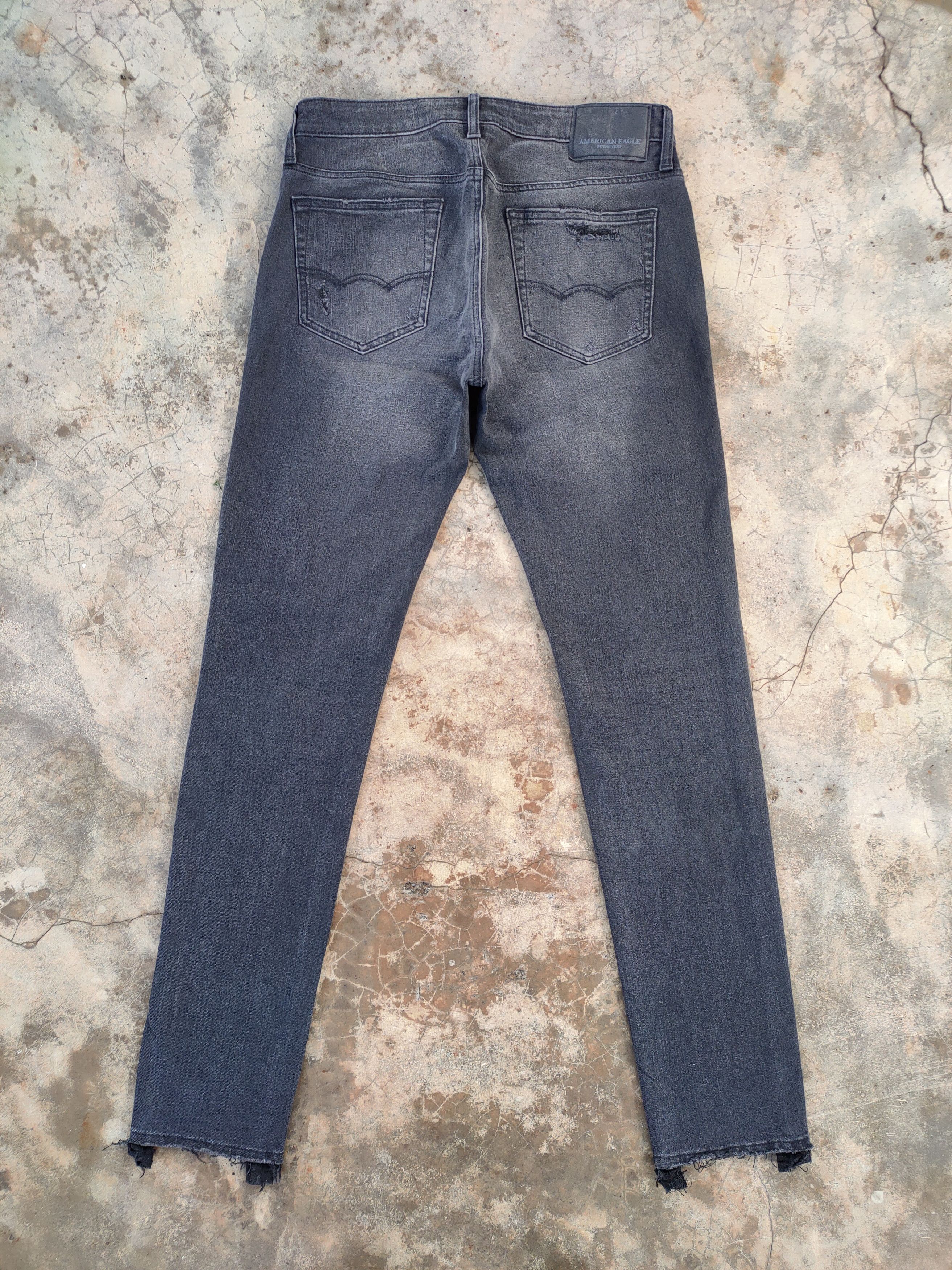 Japanese Brand Vintage skinny japanese faded distressed jeans denim pants Size US 31 - 10 Thumbnail
