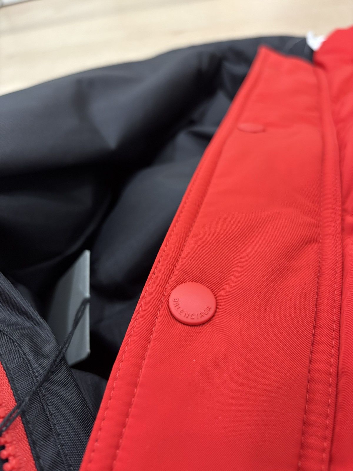 Balenciaga BALENCIAGA REVERSIBLE - black/Red puffer Size L / US 10 / IT 46 - 15 Thumbnail