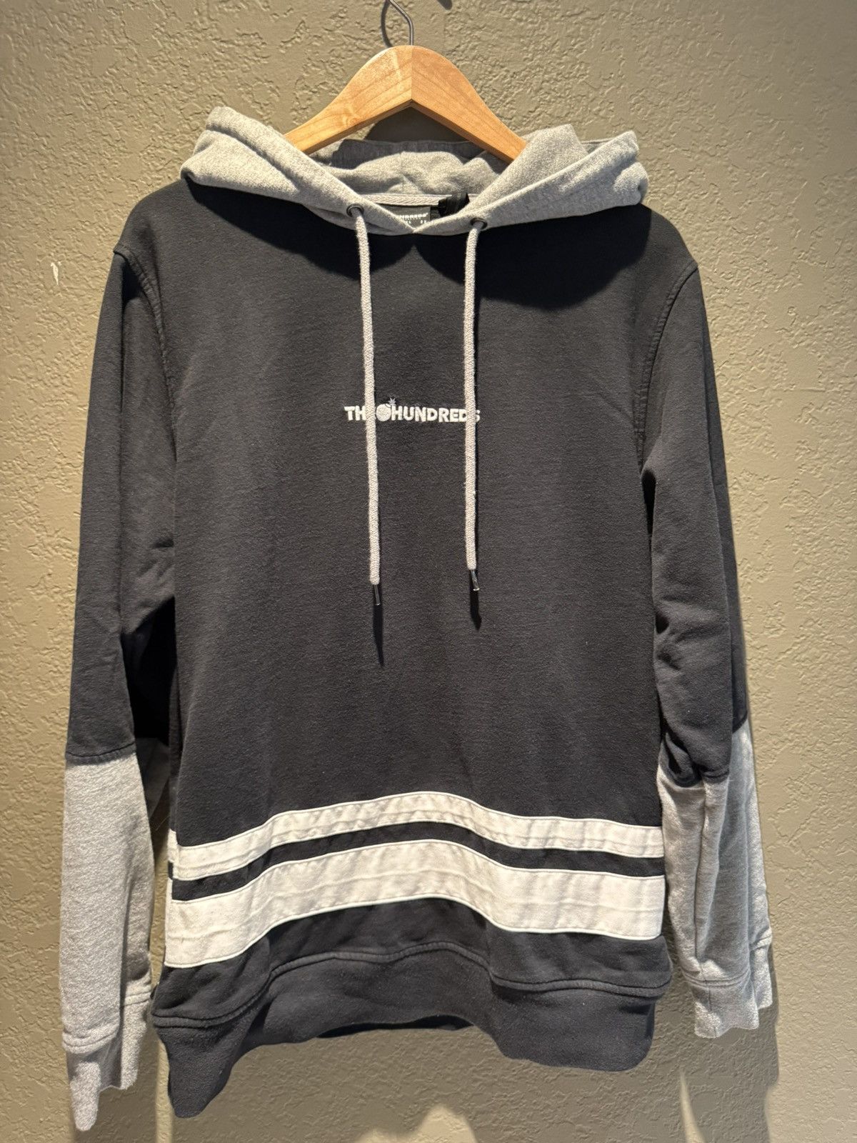 The Hundreds The Hundreds 2010s Black Grey Tonal Block Hoodie Size US L / EU 52-54 / 3 - 1 Thumbnail