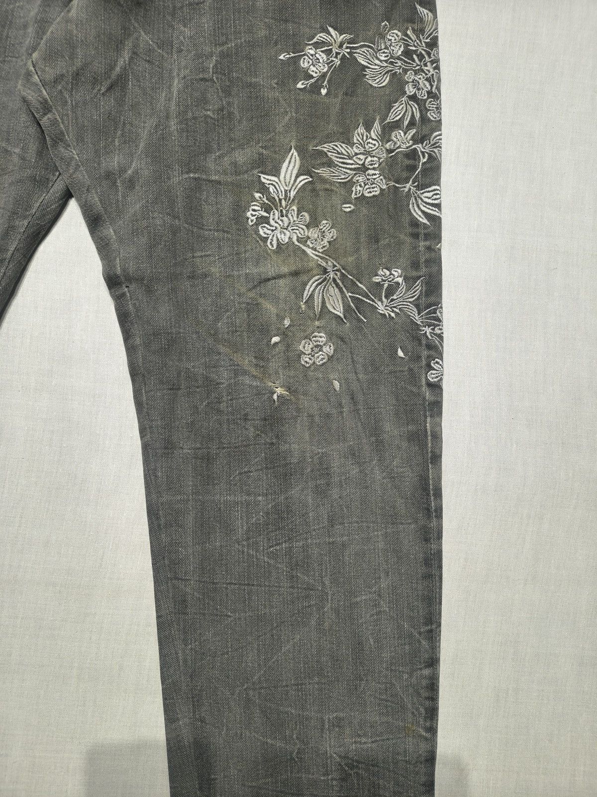 Japanese Brand CRAZY EMBROIDERY ALL OVER LUCKY KOI FISH JEANS 🐟🇯🇵(015) Size US 36 / EU 52 - 12 Thumbnail