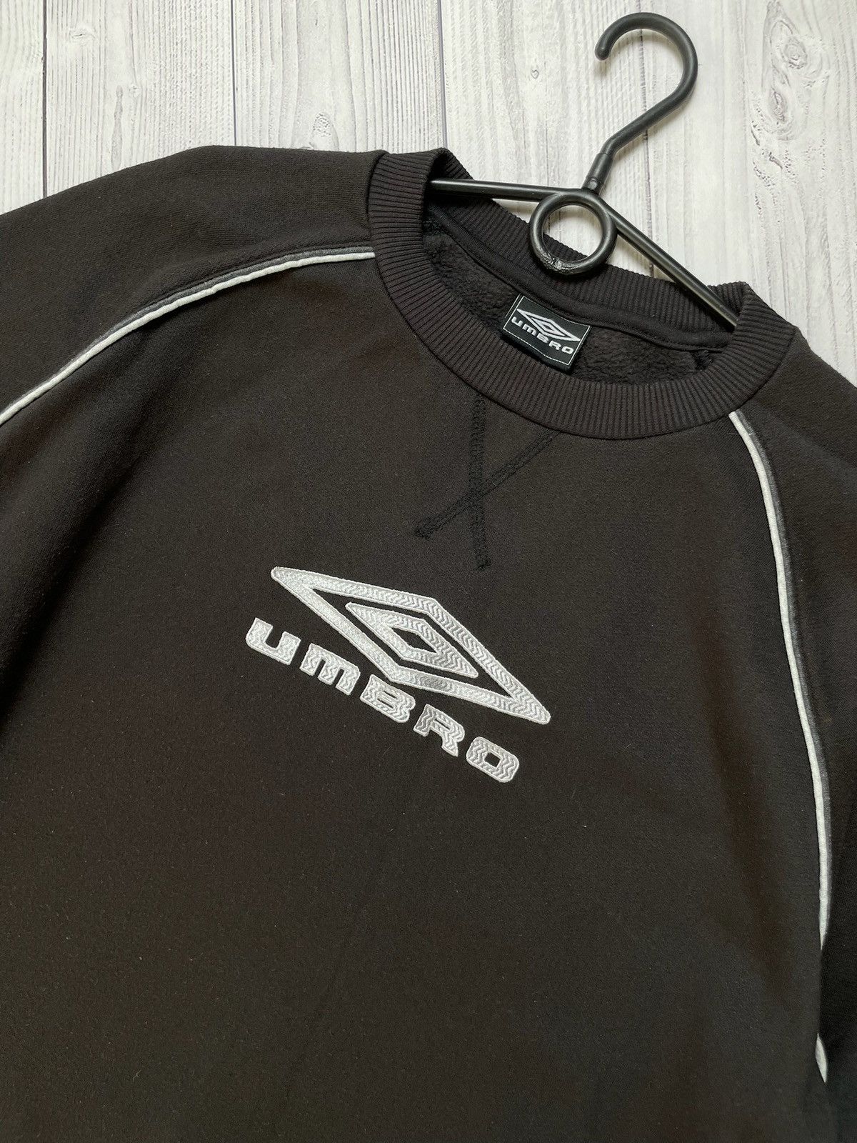 Umbro × Vintage Vintage Umbro sweatshirt logo size XL Size US XL / EU 56 / 4 - 2 Thumbnail