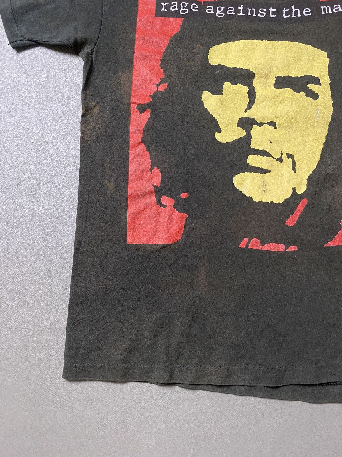 Band Tees × Vintage Vintage Rage Against The Machine Tshirt Size US XL / EU 56 / 4 - 11 Thumbnail