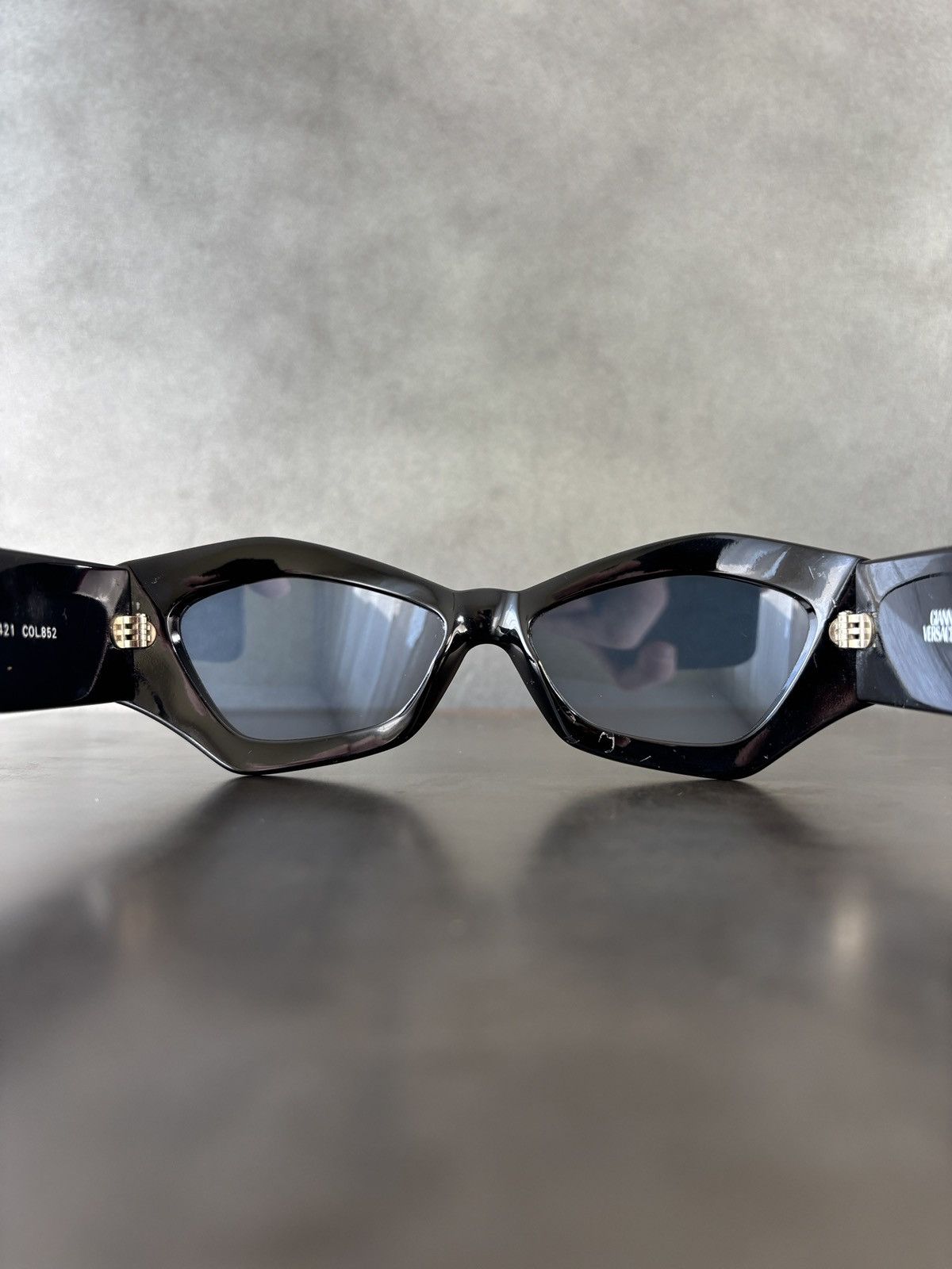 Versace 1990s Gianni Versace Sunglasses Vintage Versace Mod 421 Size ONE SIZE - 20 Thumbnail