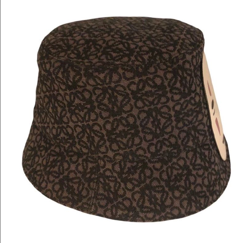 Loewe LOEWE size59 Spirited Away has a collaboration with Studio Size ONE SIZE - 3 Thumbnail