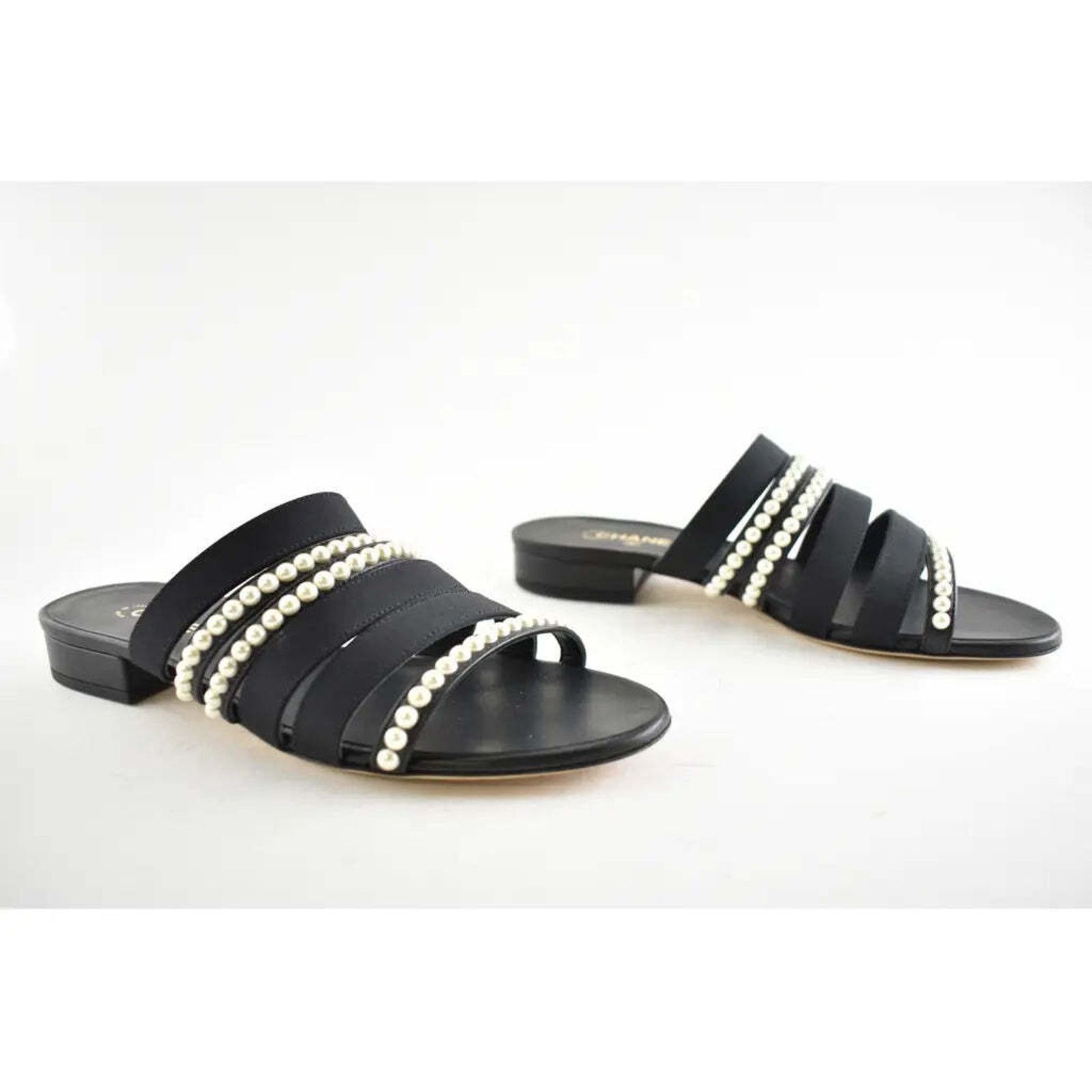Chanel Chanel 20P Black White Pearl Strap CC Logo Slide Slip On Size US 6 / IT 36 - 2 Thumbnail