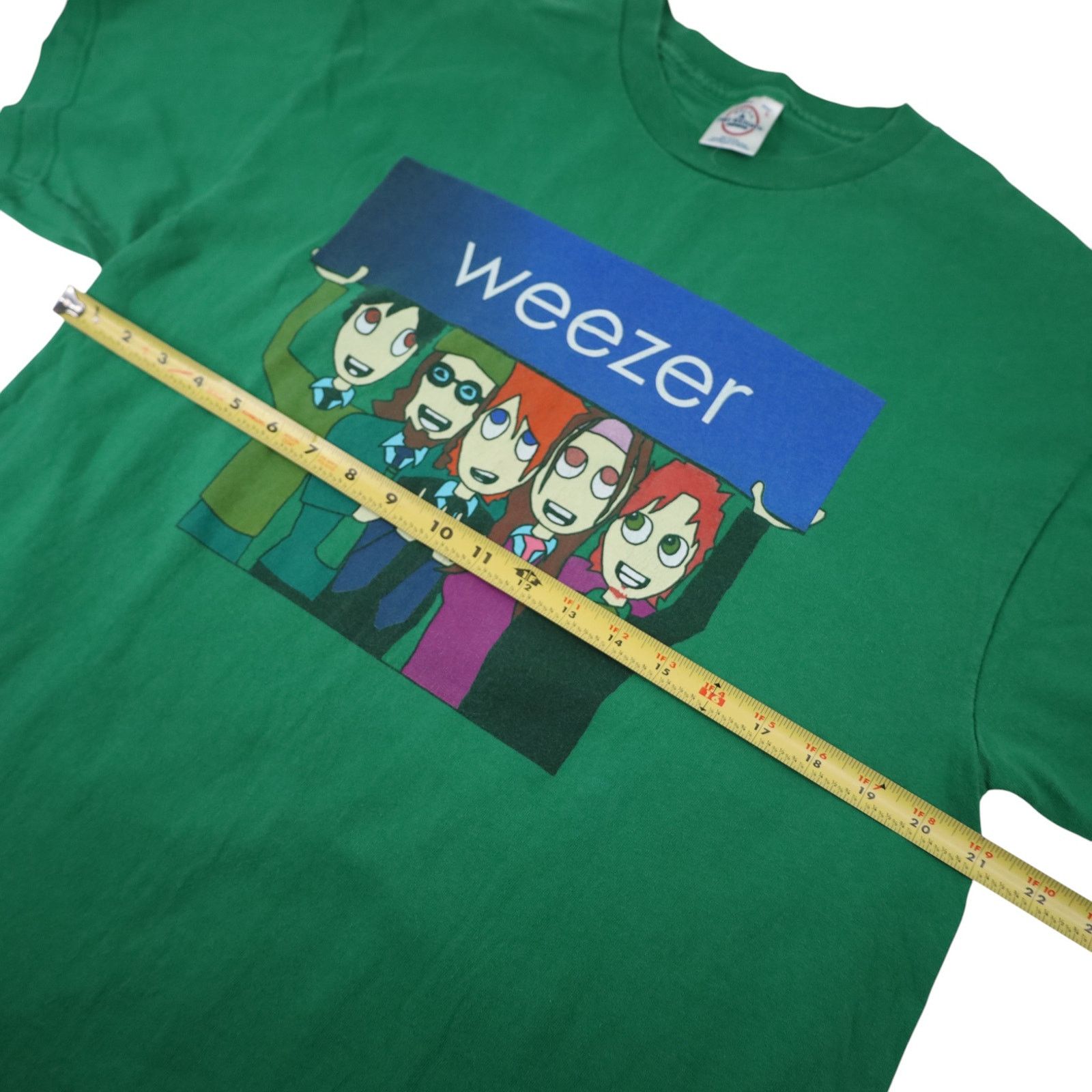 Vintage Vintage Y2k Weezer Cartoon Group Photo Band Tee Size US L / EU 52-54 / 3 - 7 Thumbnail