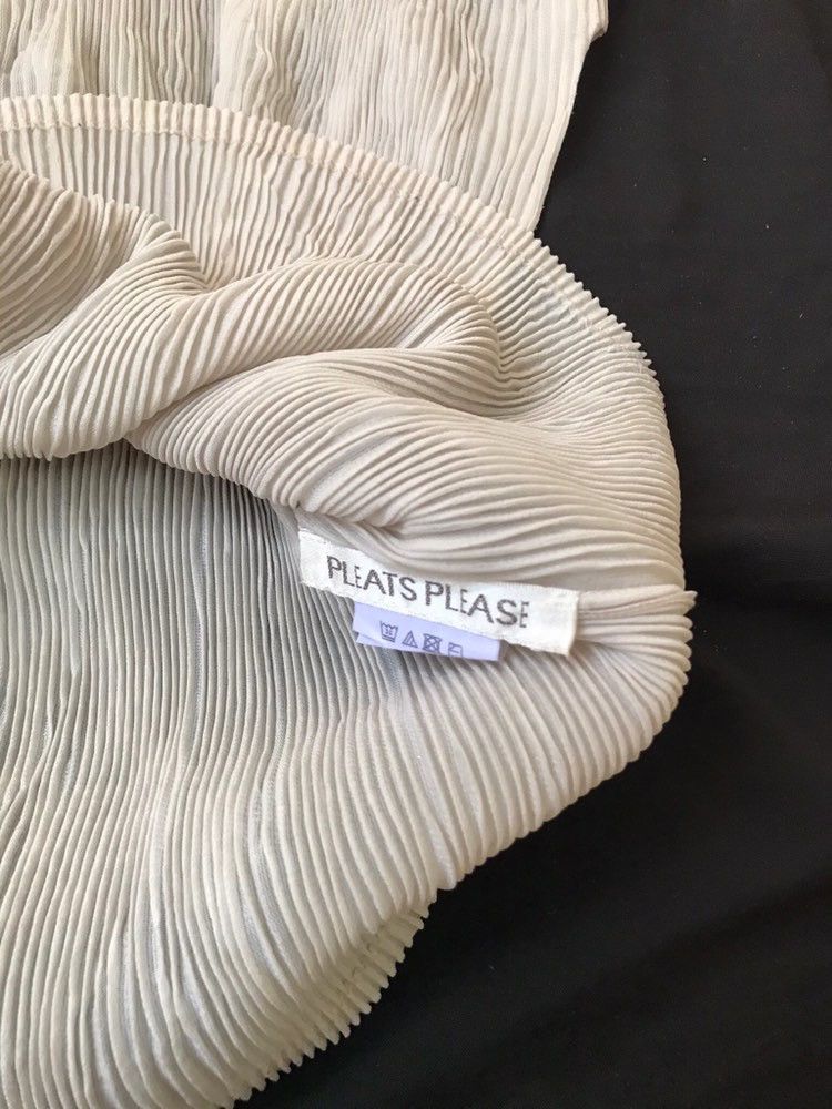 Pleats Please Issey Miyake PLEATS PLEASE SHORT TSHIRT Size S / US 4 / IT 40 - 3 Thumbnail