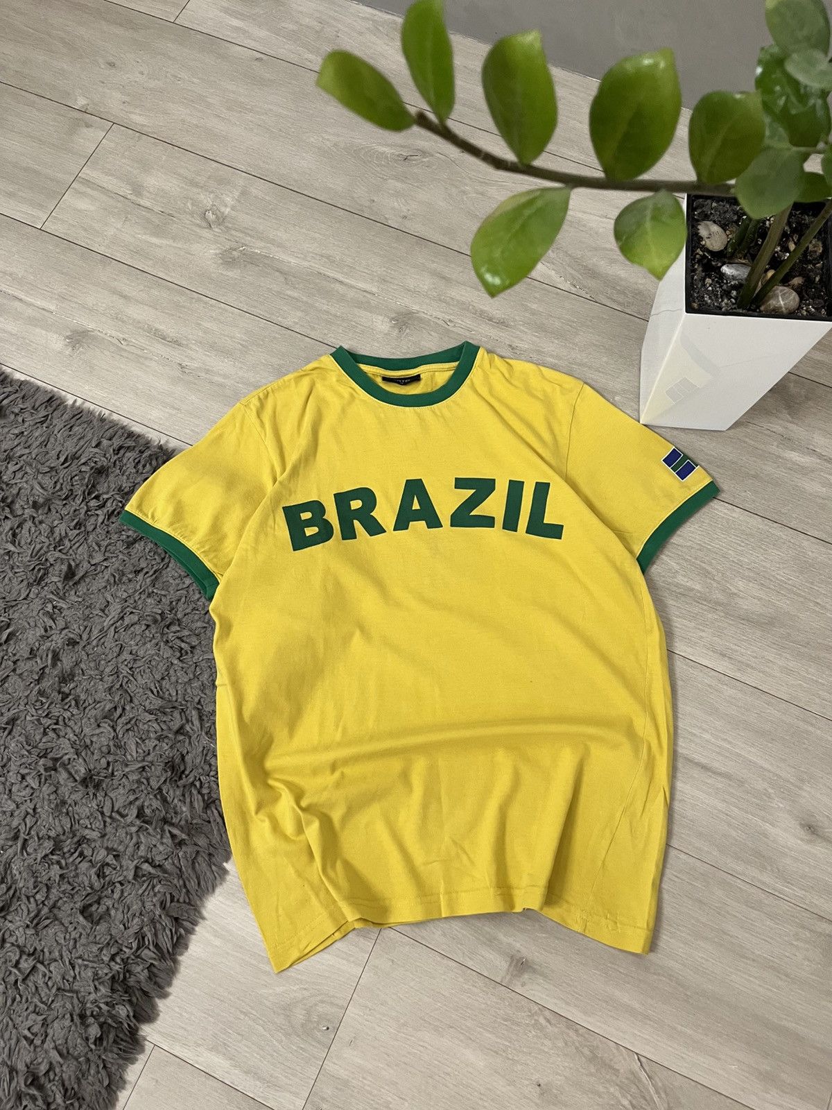 Hysteric Glamour 🔥00’S HYSTERIC GLAMOUR VIBE BRAZIL T SHIRT TEE NIKE TYPE Size US M / EU 48-50 / 2 - 7 Thumbnail