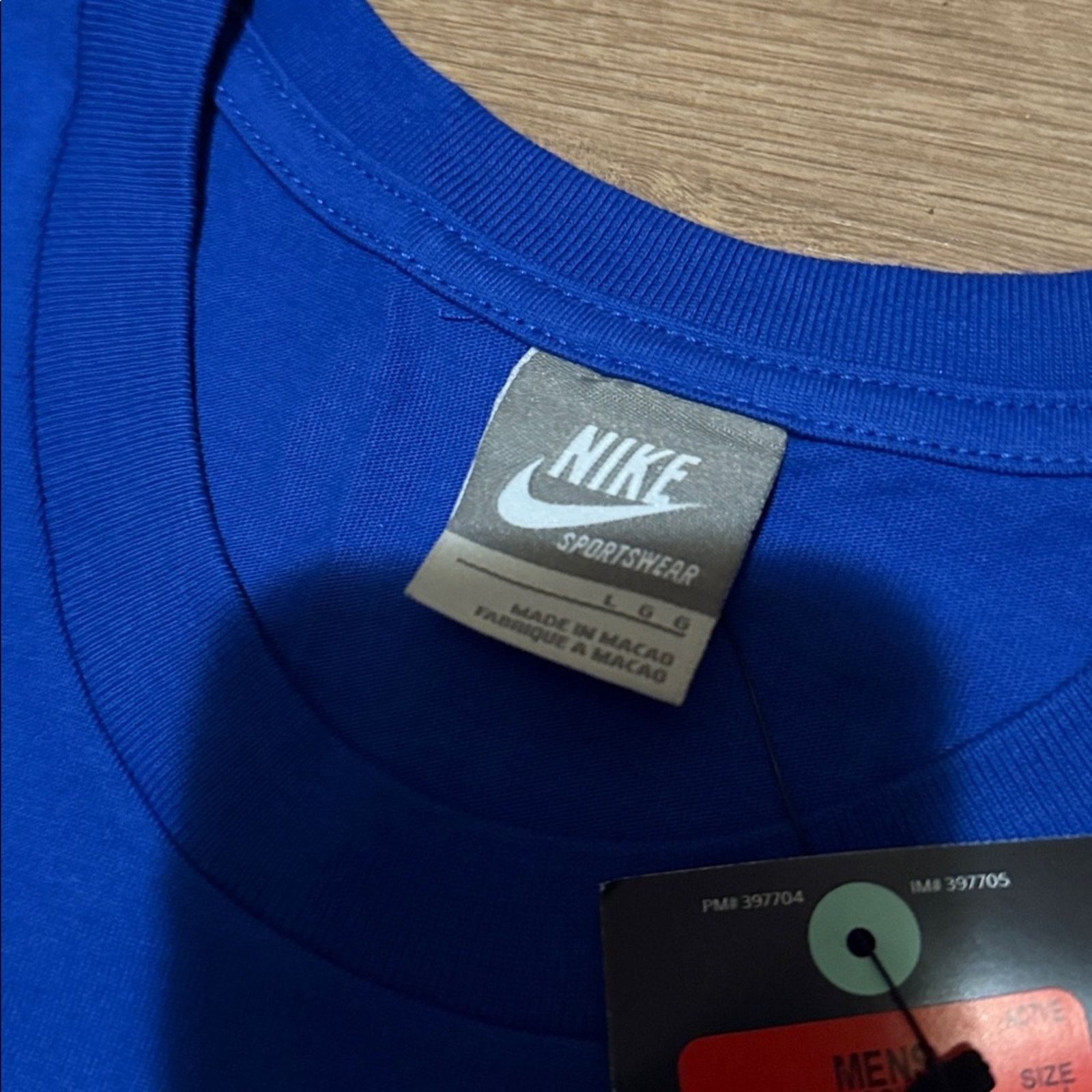 Nike 2008 Nike Shoe Tongue Short Sleeve Size US L / EU 52-54 / 3 - 4 Thumbnail