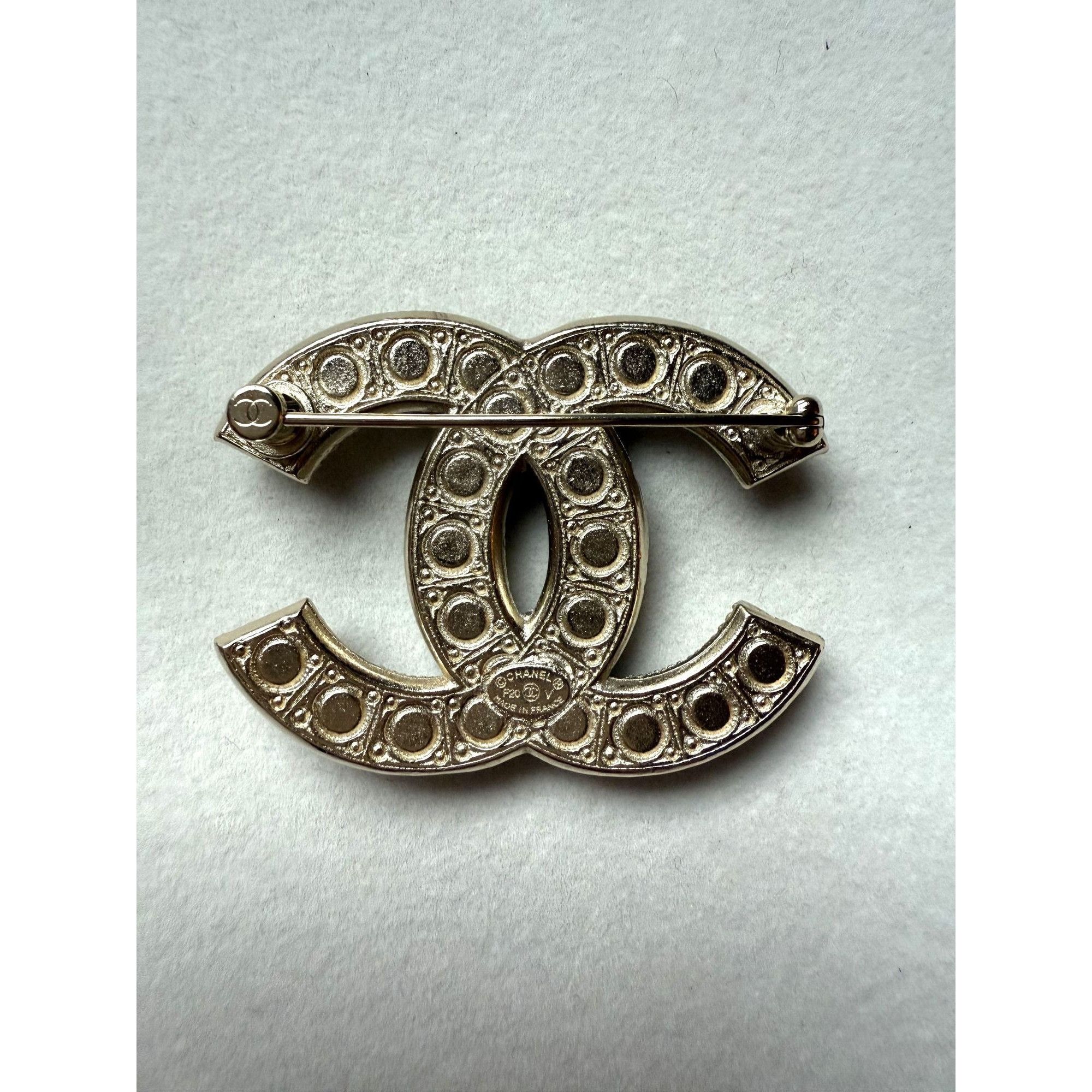 Chanel Chanel Gold-Tone CC Logo Brooch With Faux Pearls & Crystals Size ONE SIZE - 2 Thumbnail