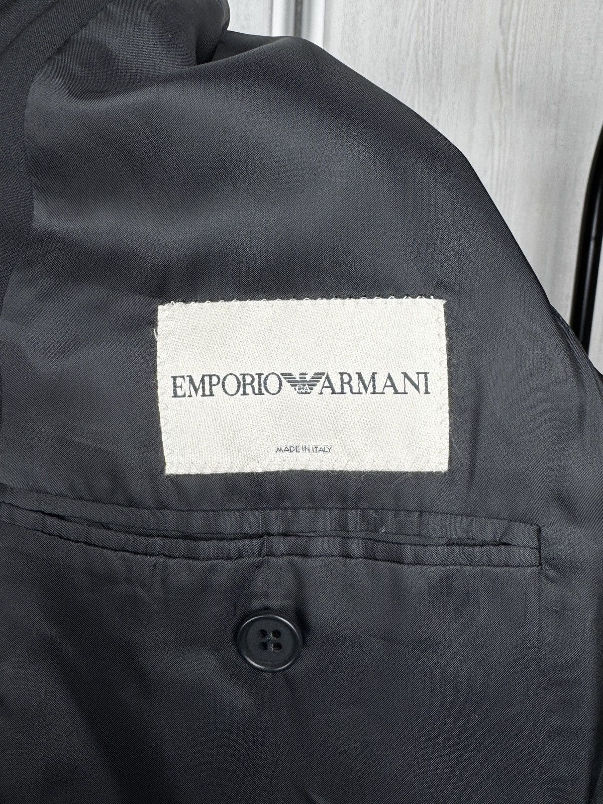 Emporio Armani Emporio Armani Black pure wool 3 buttons classic suit sz 54 Size 44R - 19 Thumbnail