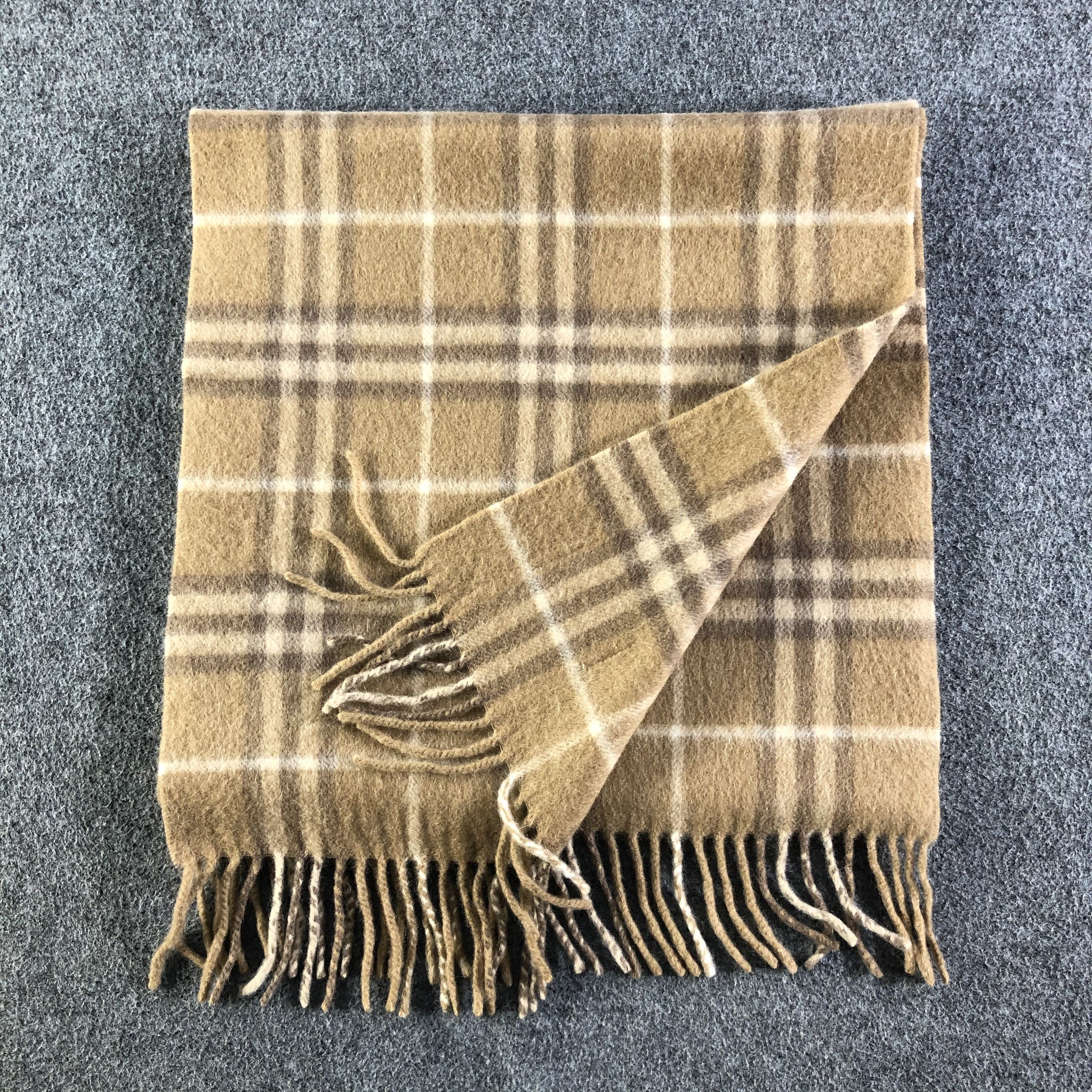 Burberry Burberrys Pure Cashmere Scarf / Muffler / Neckwear P312 Size ONE SIZE - 5 Thumbnail