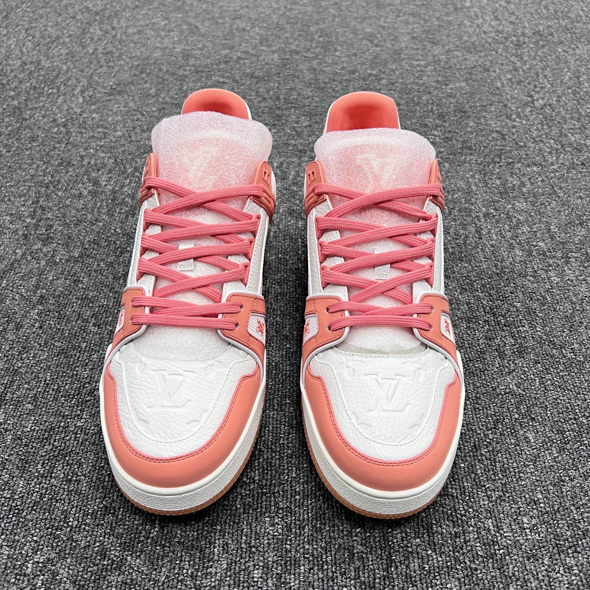 Louis Vuitton LV Trainer Peach Pink 43.5 New With Box Size US 10.5 / EU 43-44 - 2 Thumbnail