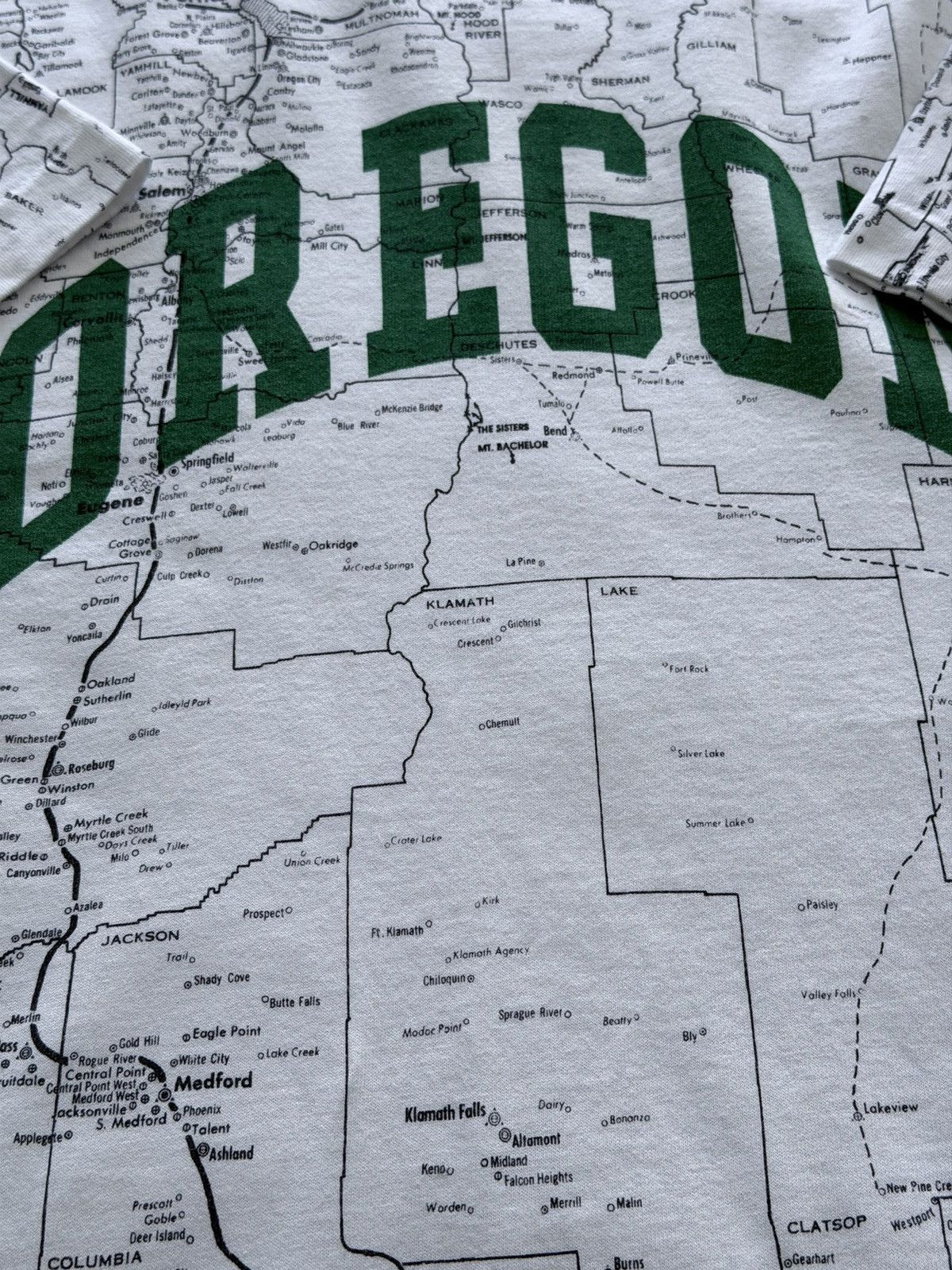 Vintage Vintage 90s Oregon Map AOP T-Shirt Tee Size US M / EU 48-50 / 2 - 4 Thumbnail
