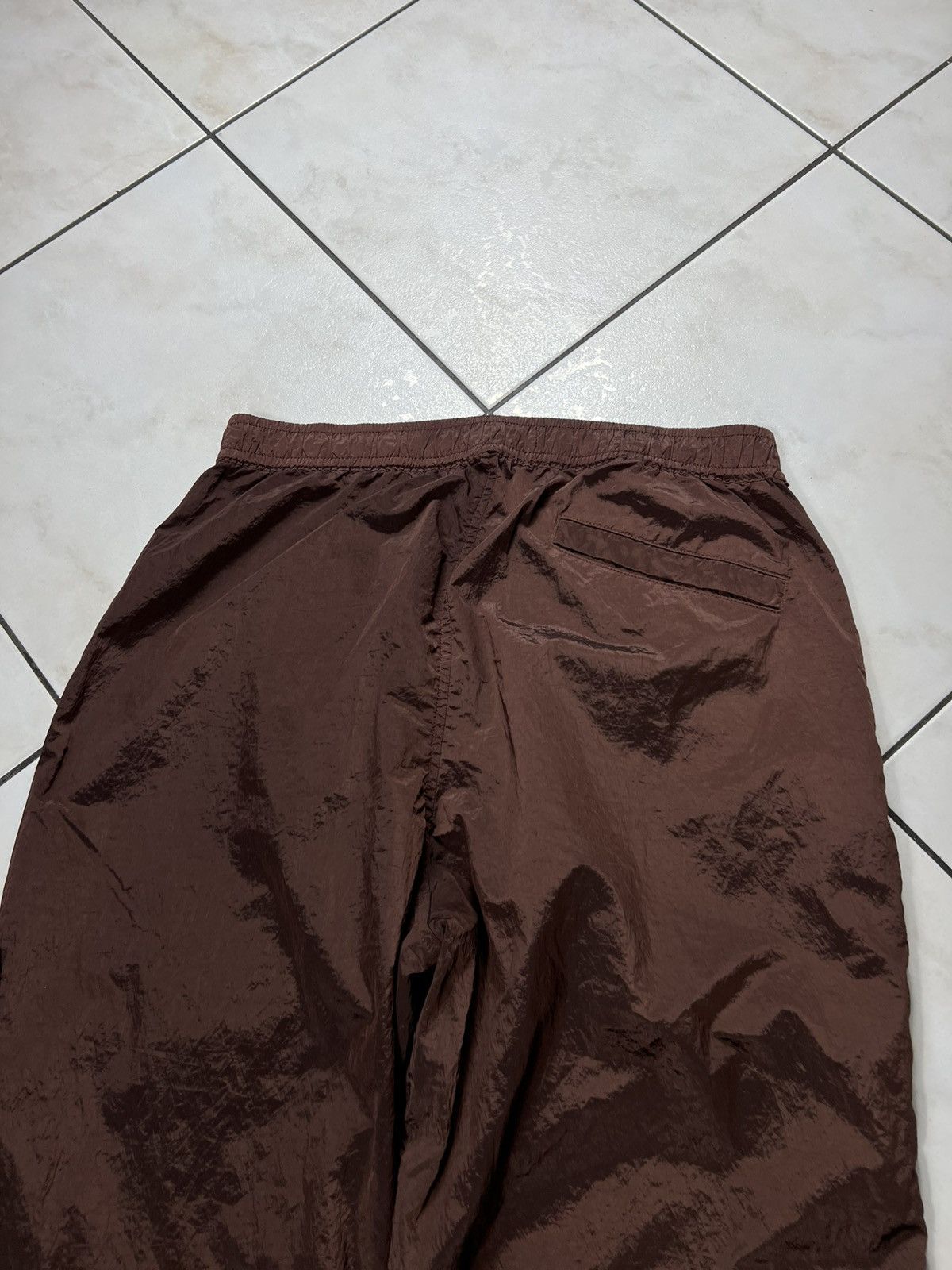 Stone Island Stone Island shiny nylon metal sweatpants burgundy baggy Size US 32 / EU 48 - 24 Thumbnail