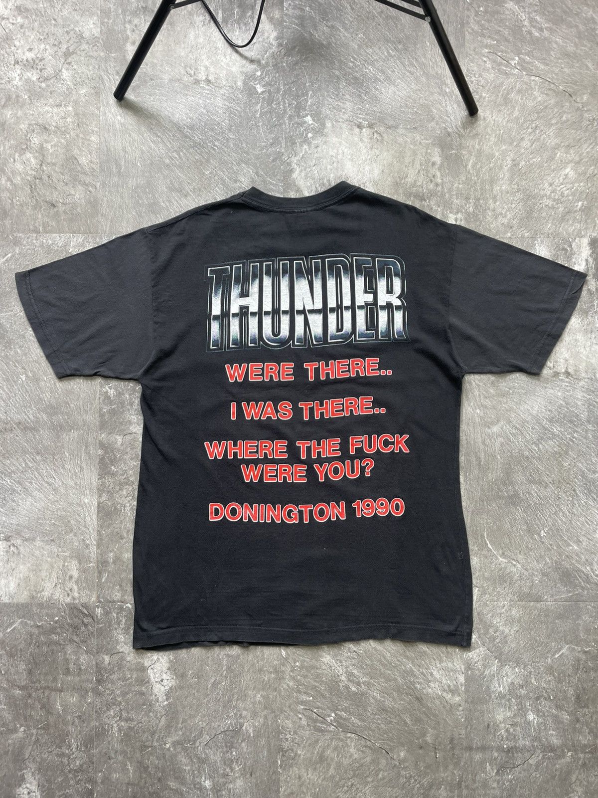Band Tees Thunder Monster of Rock Tour T Shirt Donington 1990 Vintage Size US L / EU 52-54 / 3 - 3 Thumbnail