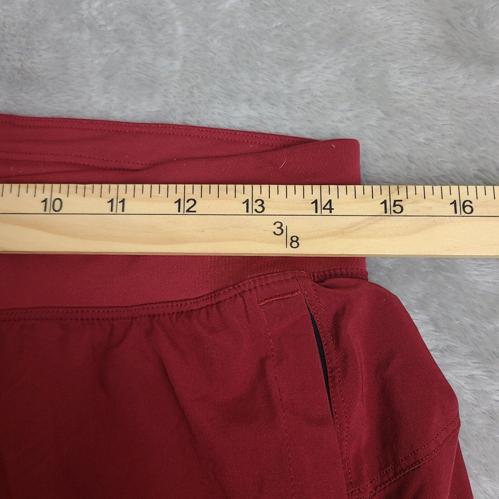 Lululemon Lululemon Men's Red T.H.E. ShortsLined Size Medium Dark Spor Size US 34 / EU 50 - 4 Thumbnail