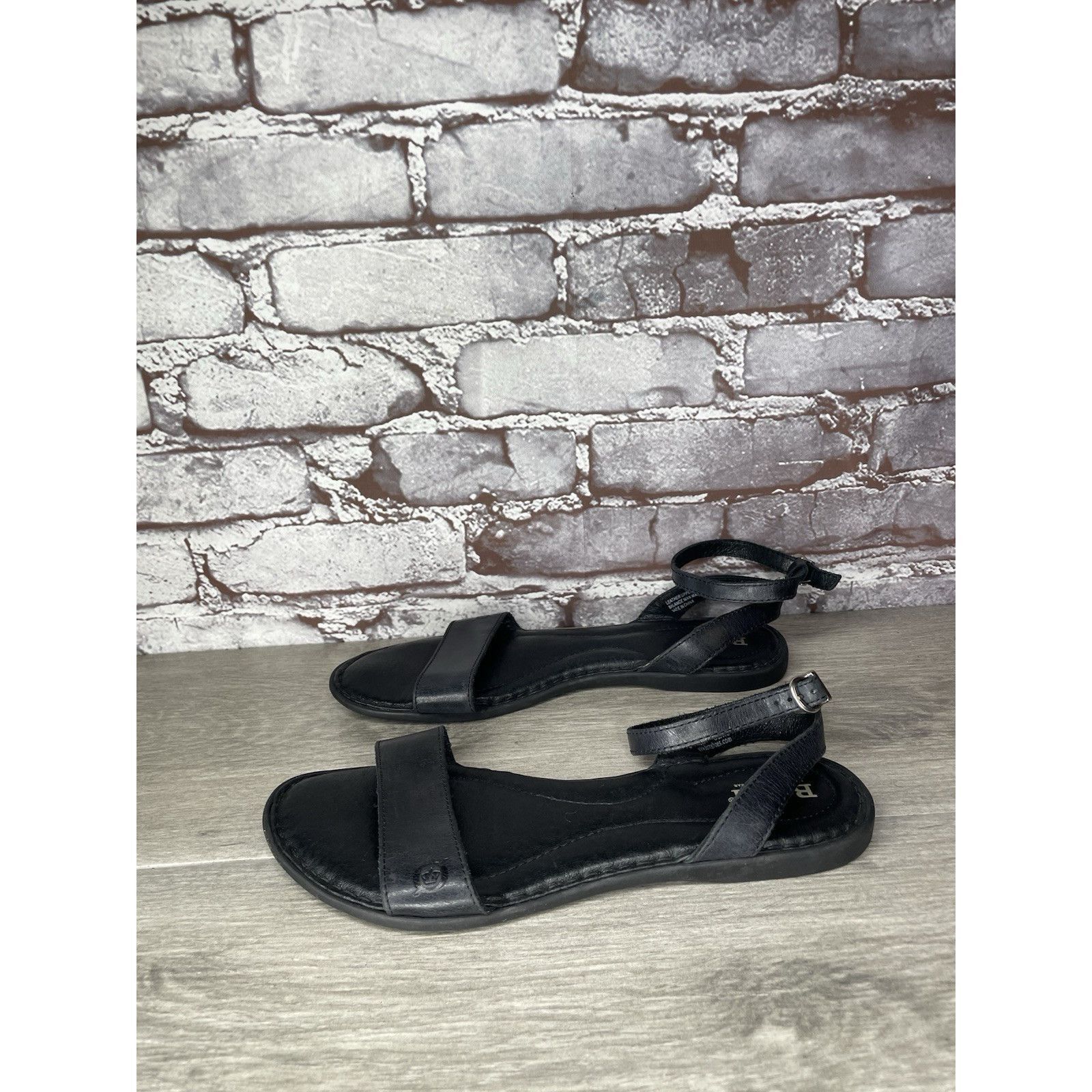 Born Born Handcrafted Black Leather Open Toe Ankle Strap Flats Sa Size US 8 / IT 38 - 14 Thumbnail