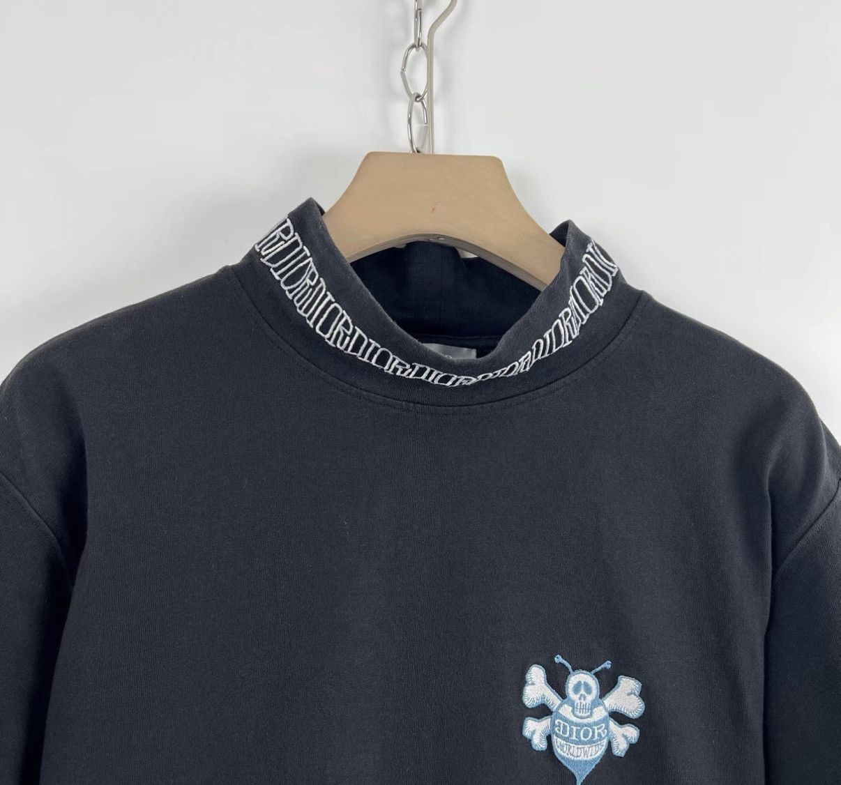 Dior Dior Black High Neck Embroidered Bee Short Sleeve K12 Size US XXS / EU 40 - 3 Thumbnail