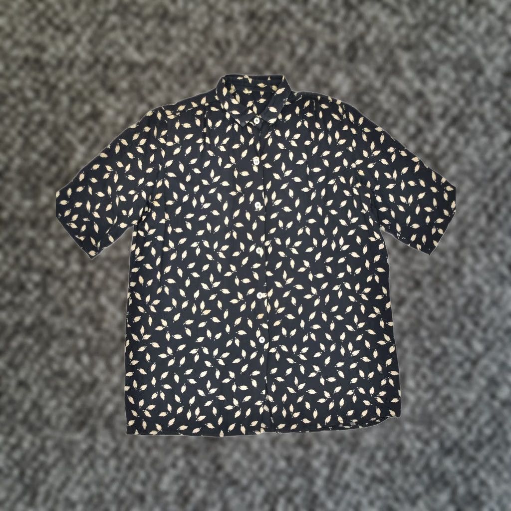 Vintage VINTAGE Womens Short Sleeve Shirt UK 16 Large Black Floral Cotton DB05 Size L / US 10 / IT 46 - 1 Thumbnail