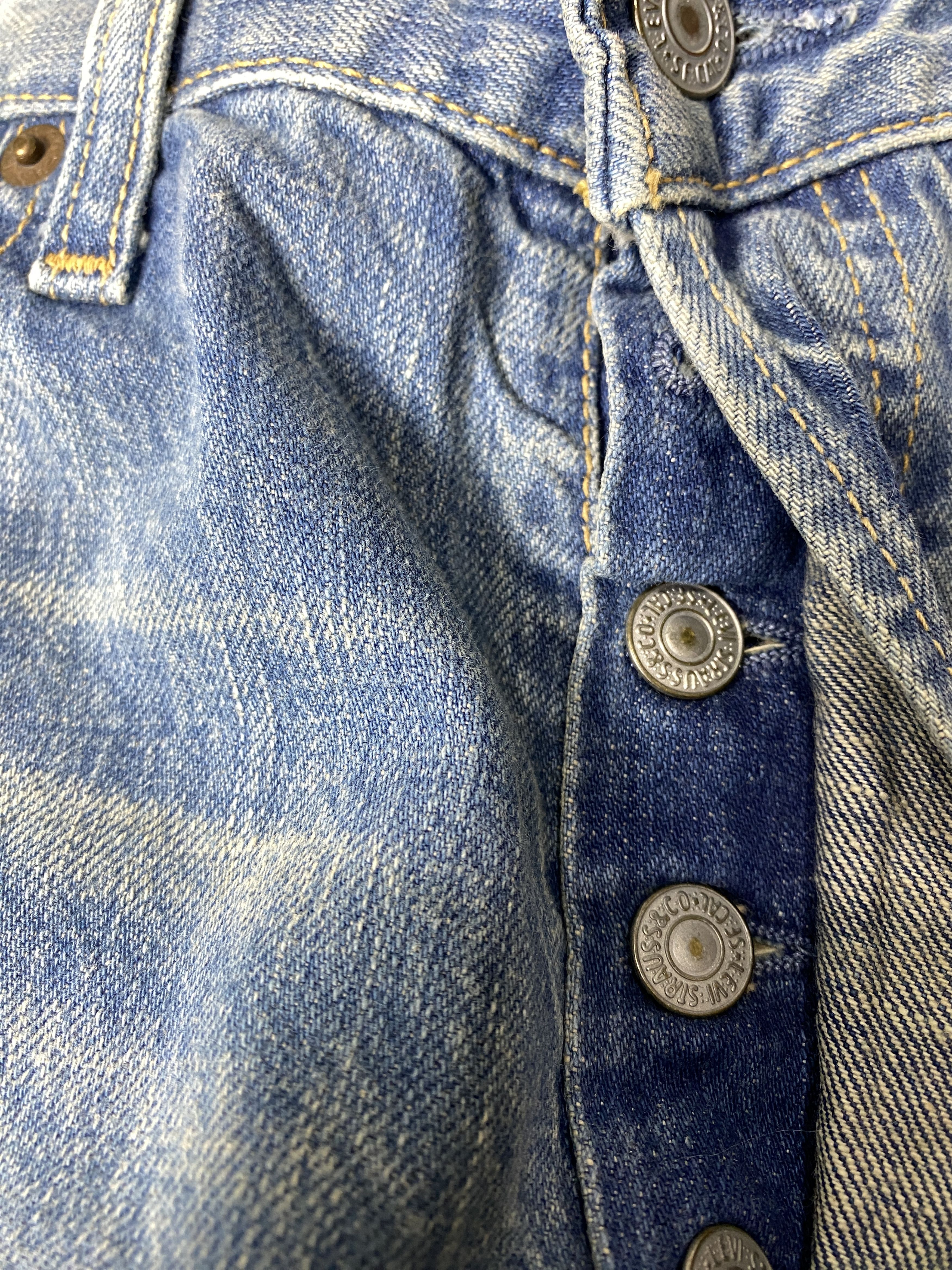 Levi's Vintage Levi's 501 Faded Mid Wash Jeans CP0034 Size US 32 / EU 48 - 4 Thumbnail