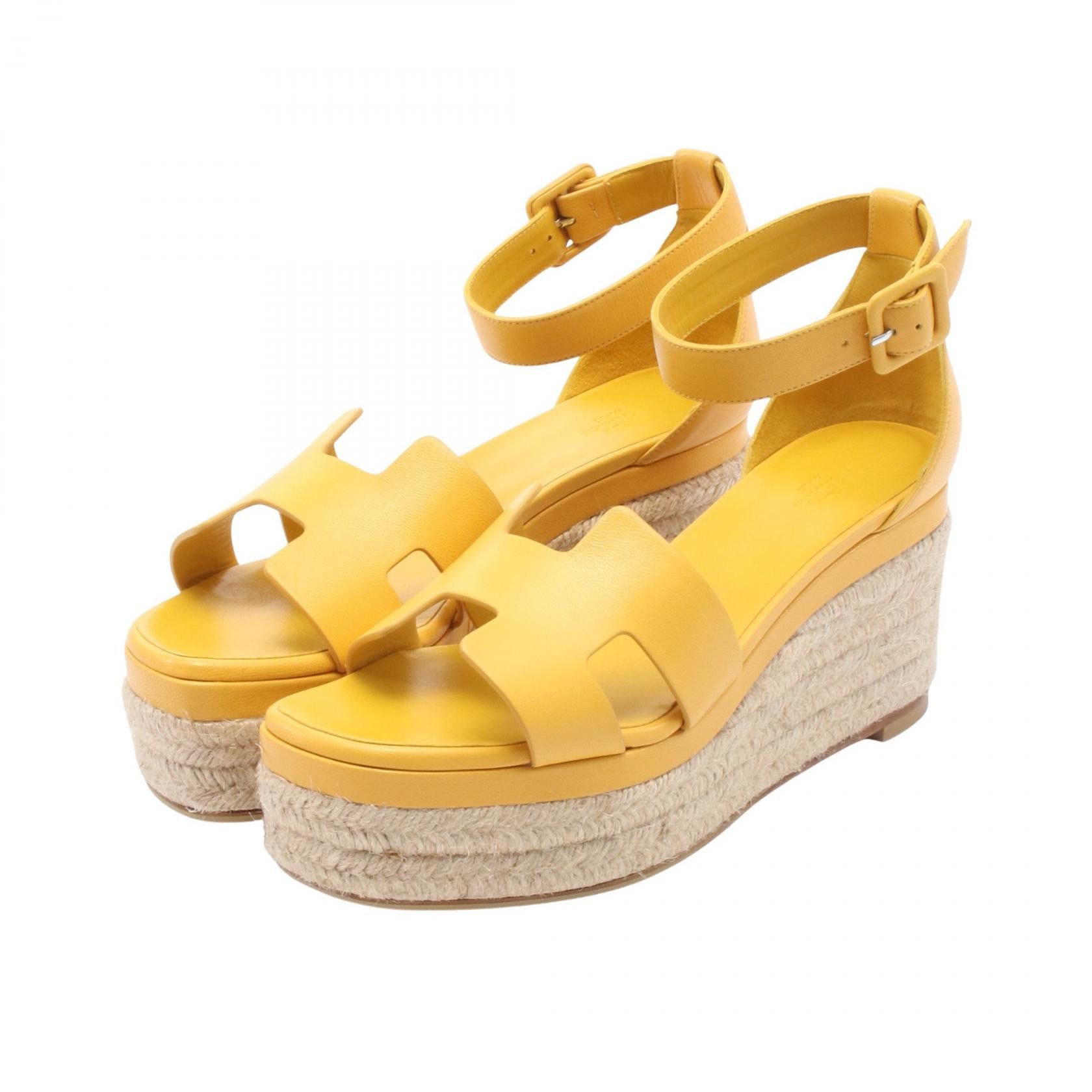 Hermes Hermes Elda Leather Sandals Leather Shoes in Yellow, Women's
