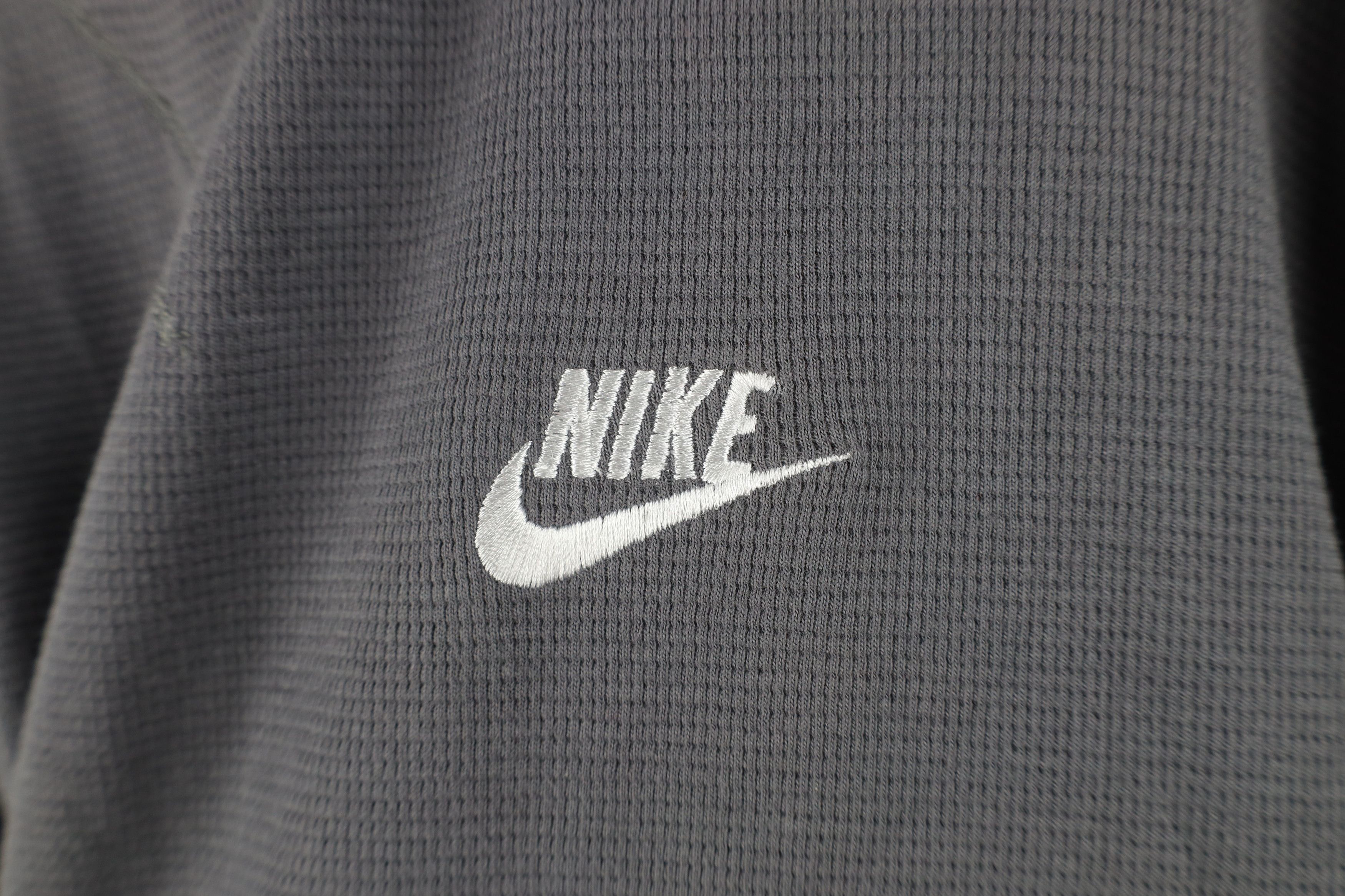 Nike NOS Vintage Y2K Nike Mini Swoosh Thermal Waffle Knit T-Shirt Size US L / EU 52-54 / 3 - 4 Thumbnail