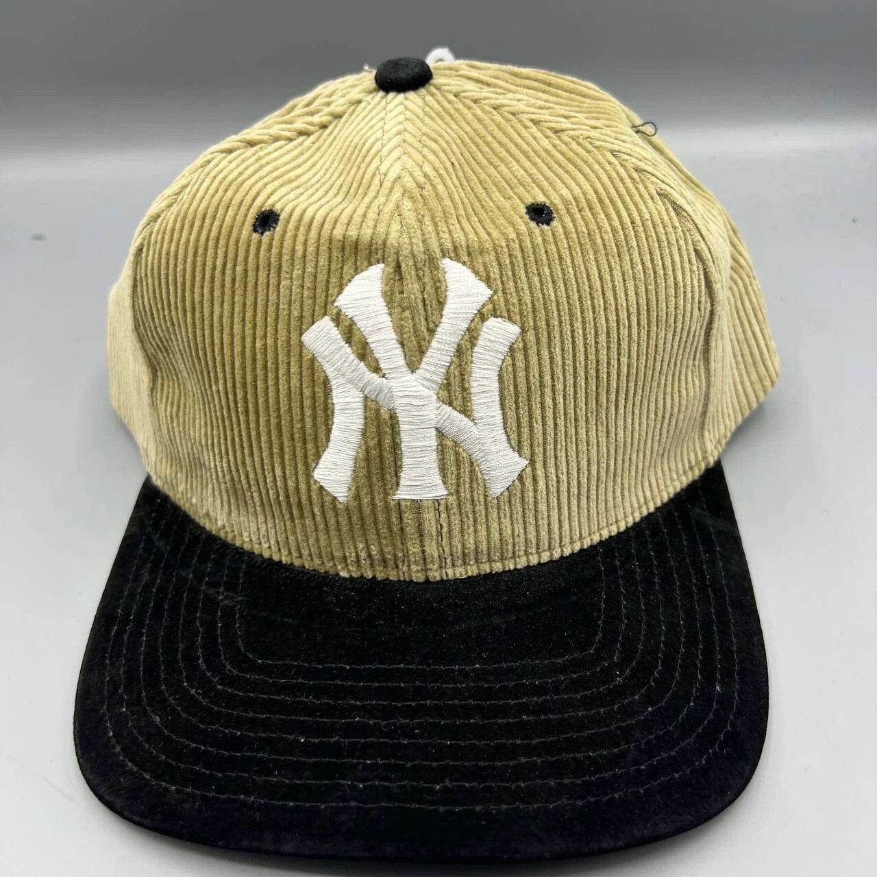 Twins Enterprise Inc. × Vintage New York Yankees Hat Men Corduroy Suede Strap Back New Size ONE SIZE - 1 Thumbnail