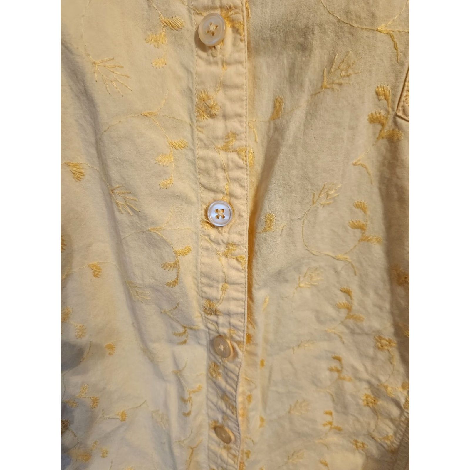 Vintage Bobbie Brooks Woman Yellow Floral Embroidered Short Sleeve Camp Shirt 26 28 Size 4XL / US 24-26 - 3 Thumbnail