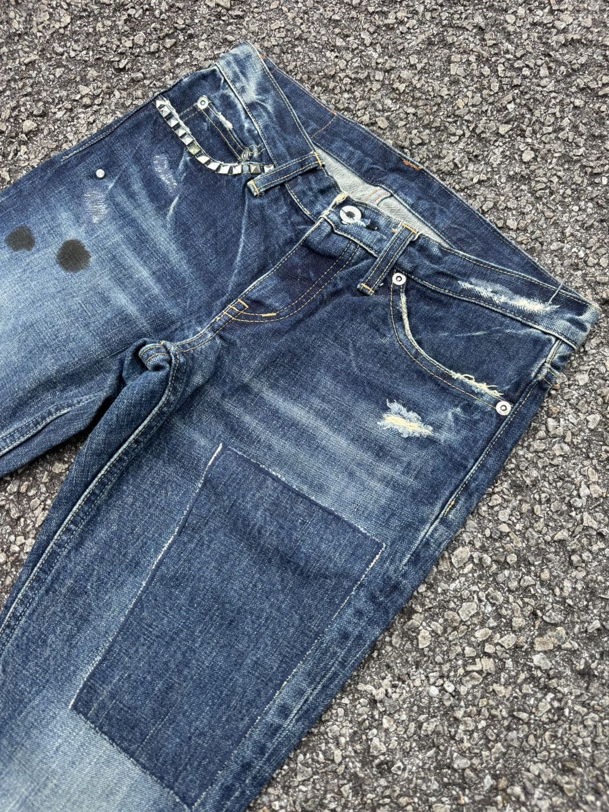 Hysteric Glamour HYSTERIC GLAMOUR JAPAN STUDDED UNISEX STYLE DISTRESSED JEANS Size US 29 - 4 Thumbnail