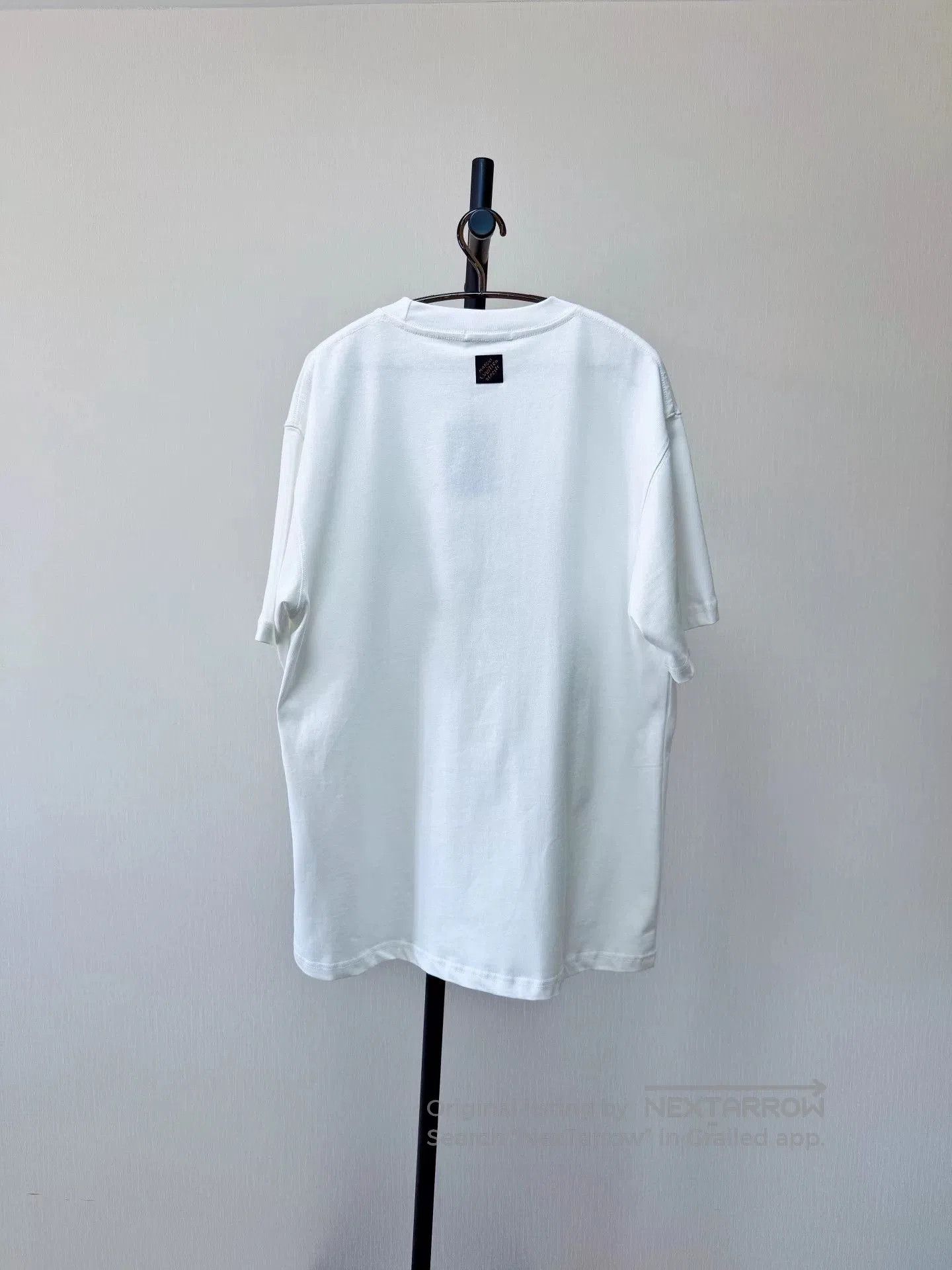 Louis Vuitton Men's White Logo Short-Sleeve T-shirt. Size US L / EU 52-54 / 3 - 9 Thumbnail