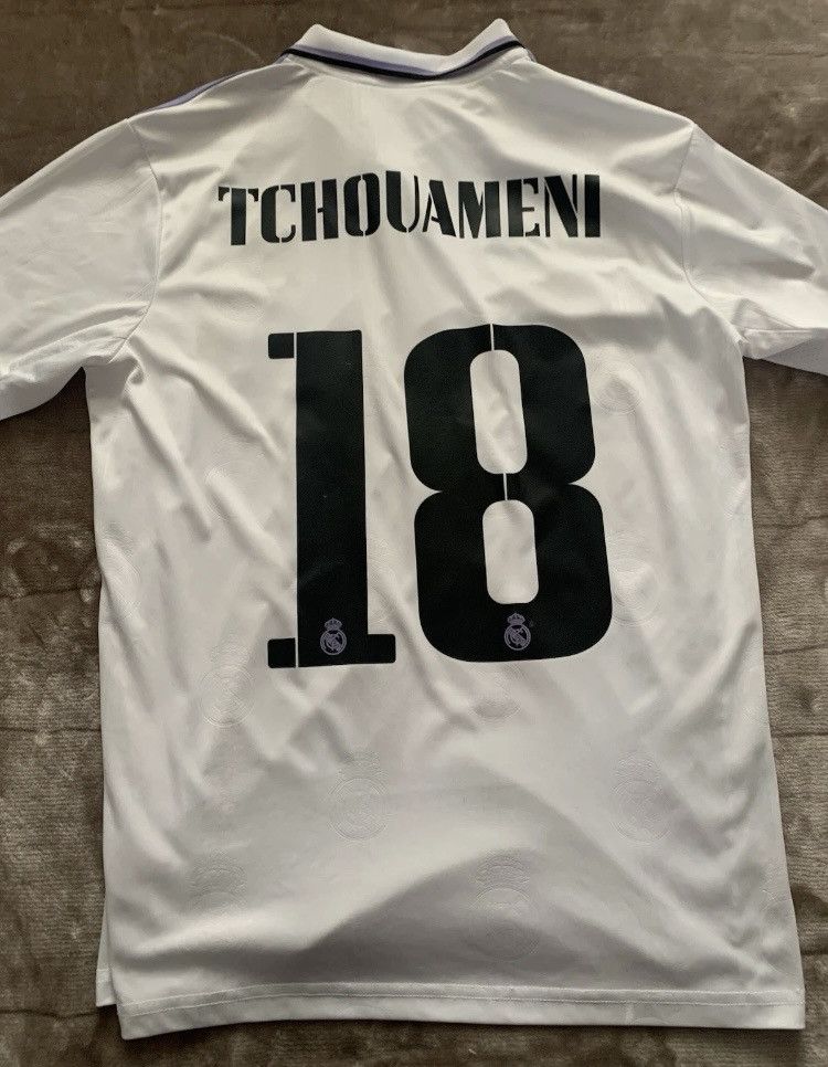 Adidas Jersey tchouameni real madrid Size US L / EU 52-54 / 3 - 1 Thumbnail