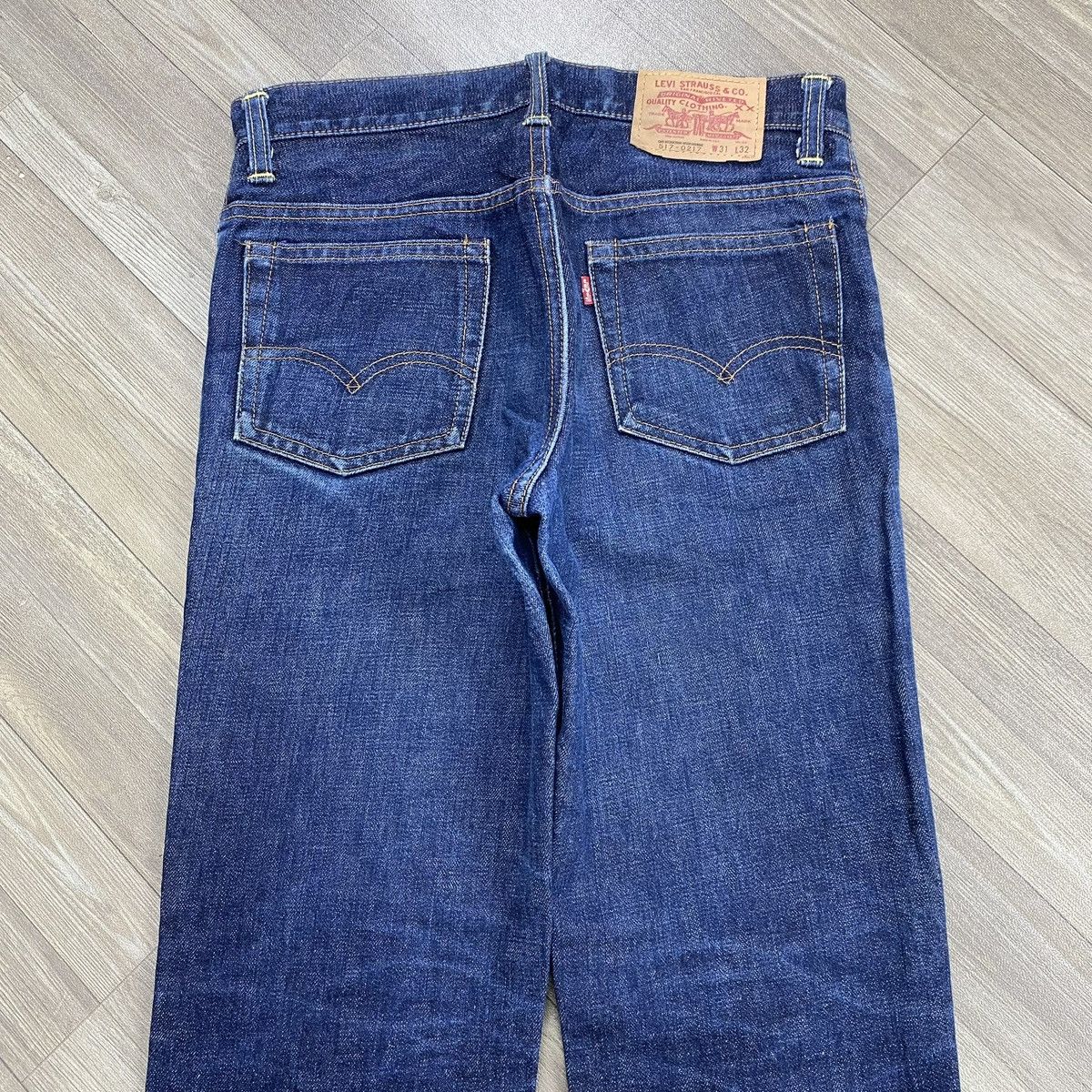 Levi's Vintage Clothing 1990s Vintage Levis 517 Bell Button Bootcut Flared Jeans Size US 31 - 19 Thumbnail
