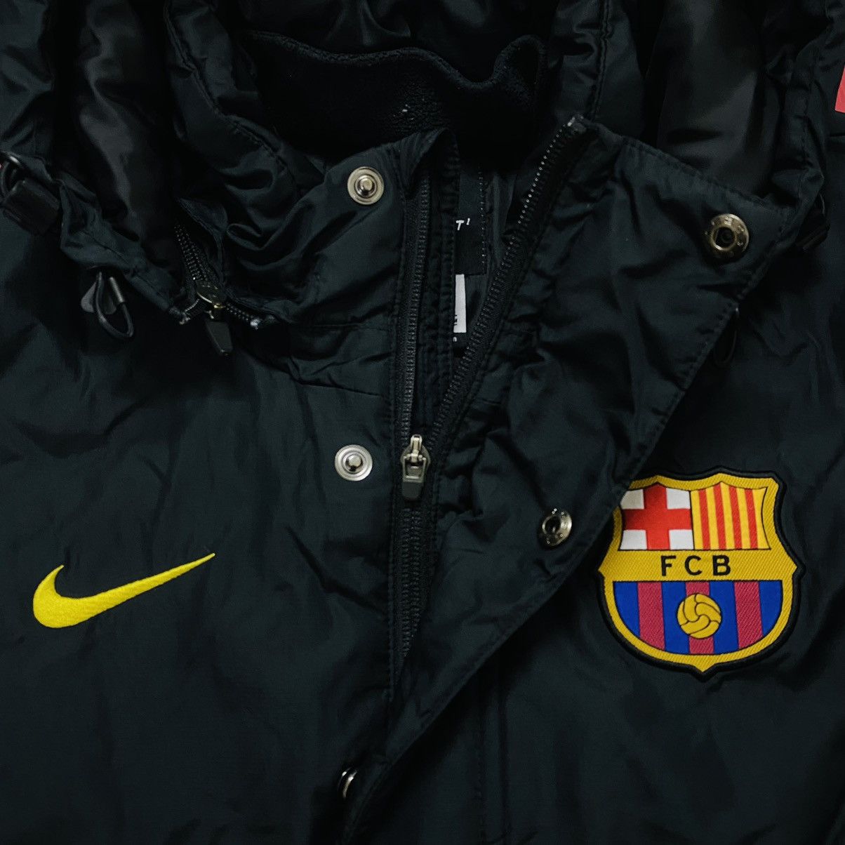 Nike Nike barcelona hooded jacket puffer Size US L / EU 52-54 / 3 - 7 Thumbnail