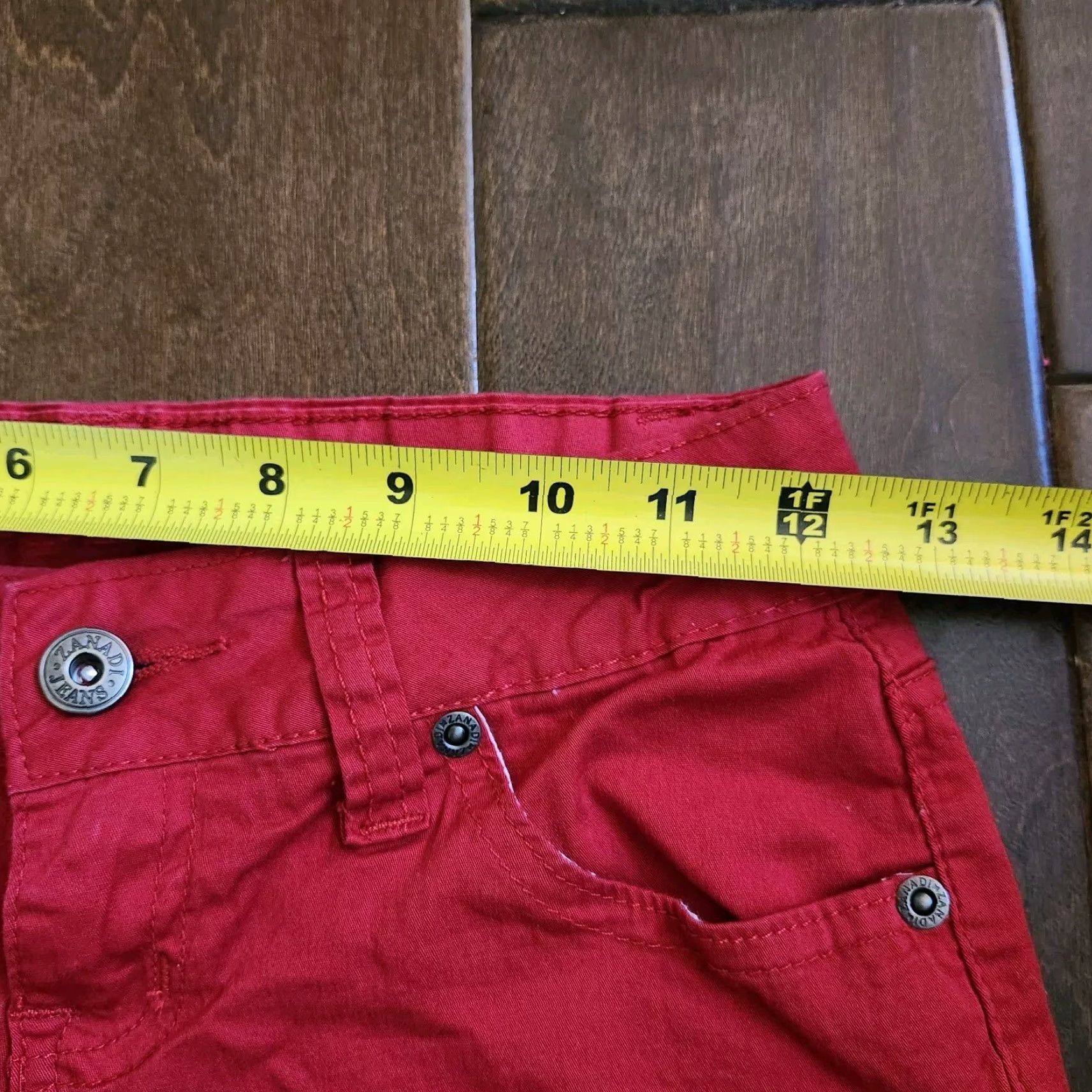 Vintage Zana Di Shorts Women's Red Denim Cotton Spandex Size 0 Casual Party/Cocktail Travel Easy Care Button Closure Vintage No Size 25" / US 0 / IT 36 - 7 Thumbnail