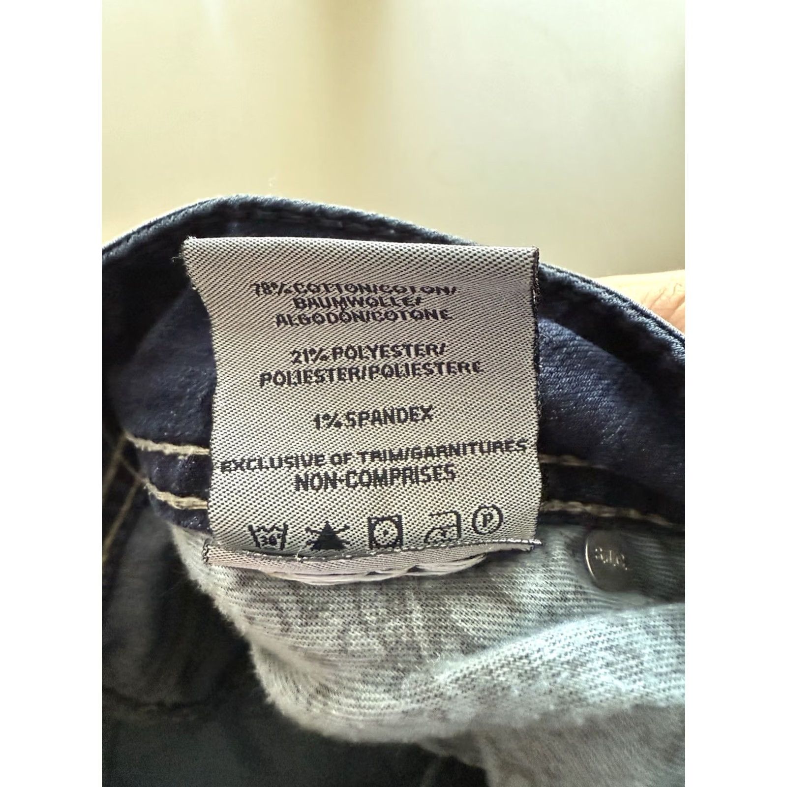 Silver Jeans Co. Silver Jeans Suki Capri Jeans Womens W29 Blue Stretch Denim Western Concert Weekend Metal Size 29" - 5 Thumbnail