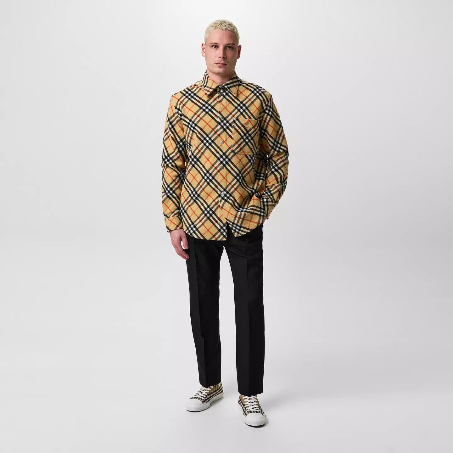 Burberry o1g2r1mq0426 Check Wool Long Sleeve Overshirt in Multicolor Size US L / EU 52-54 / 3 - 5 Thumbnail