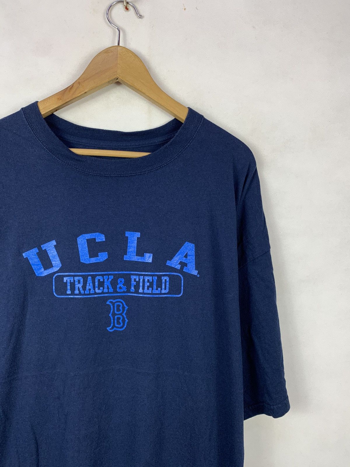 Adidas Rare! Adidas UCLA Big Size Sportswear Tee Size US XXL / EU 58 / 5 - 2 Thumbnail