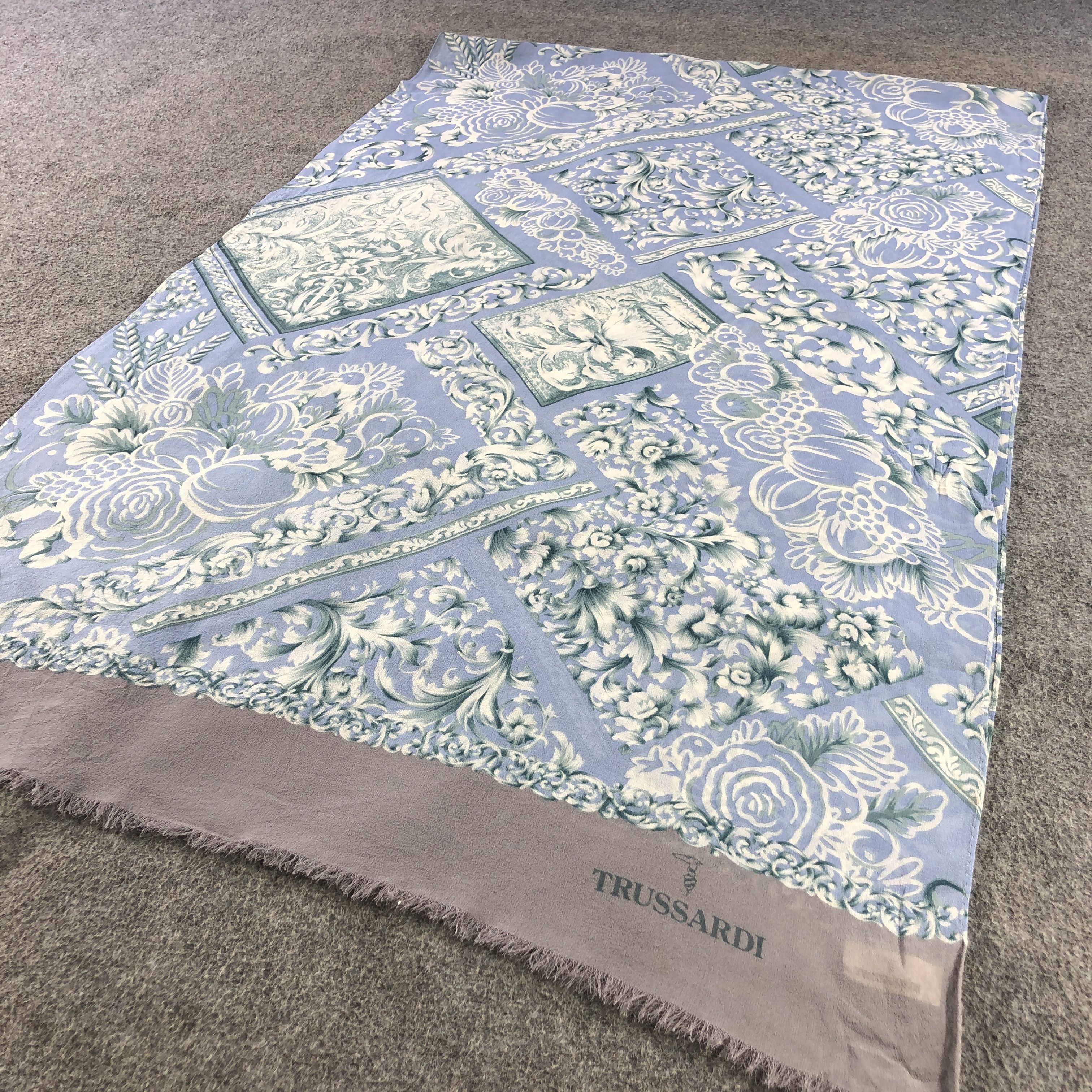 Trussardi Trussardi Luxury Silk Stole Silk Scarf M1387 Size ONE SIZE - 3 Thumbnail