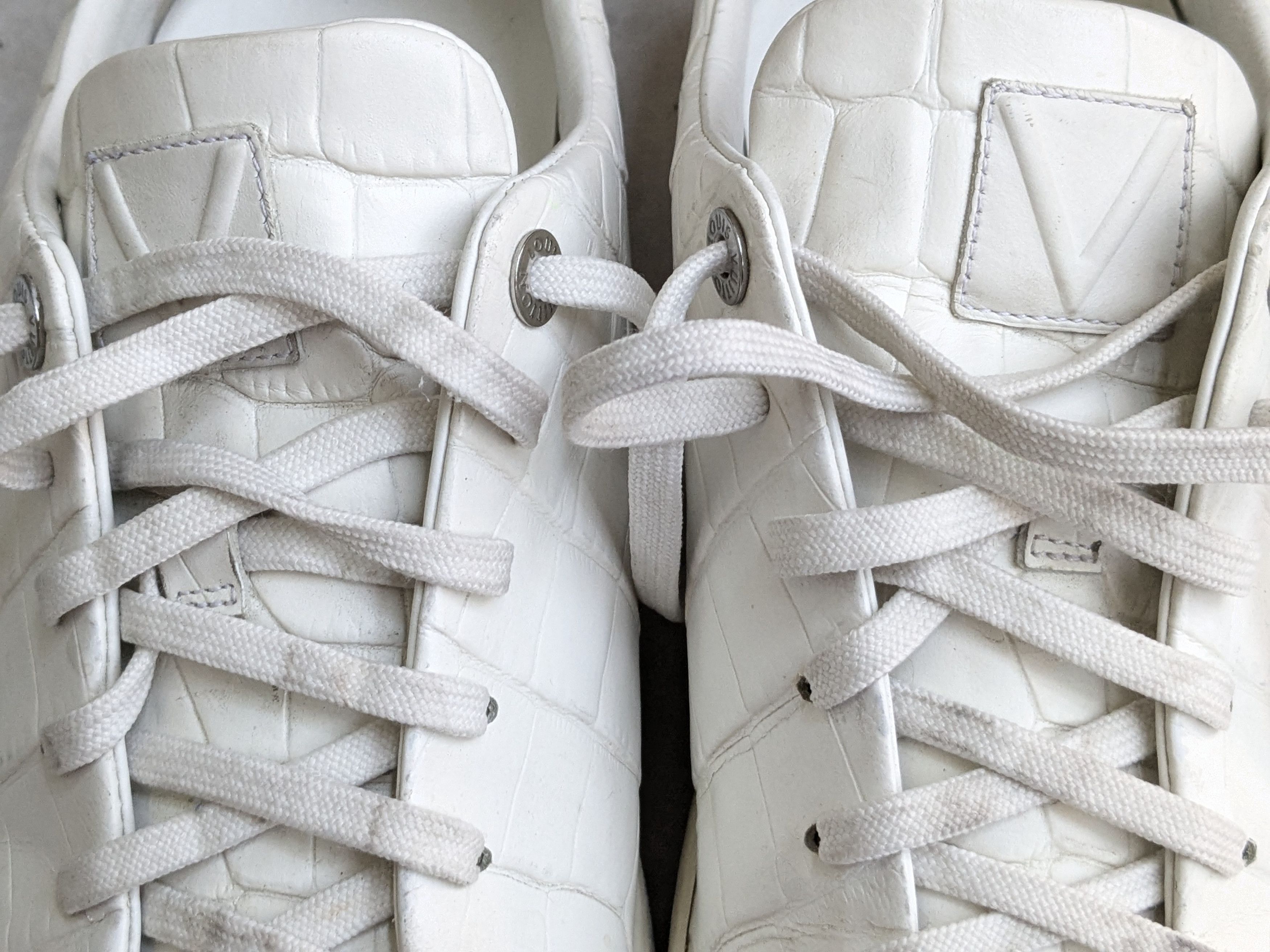 Louis Vuitton Louis Vuitton Frontrow Sneakers White 9 Croc Low Tops Size US 9 / EU 42 - 3 Thumbnail