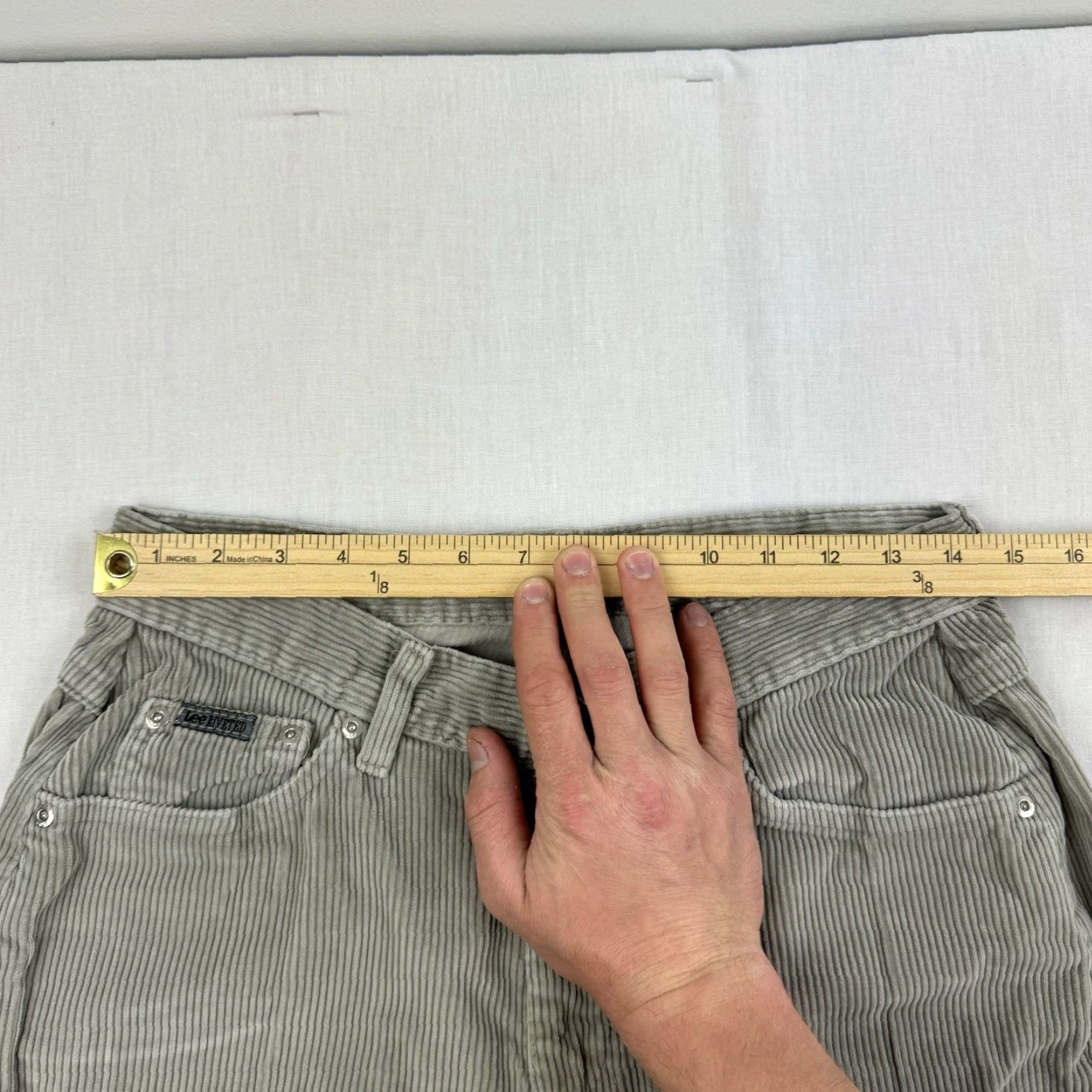 Lee VINTAGE Lee Riveted Corduroy Pants Womens 12 Med Ivory Mom Jeans 90s High Waist Size 34" / US 12 / IT 48 - 7 Thumbnail