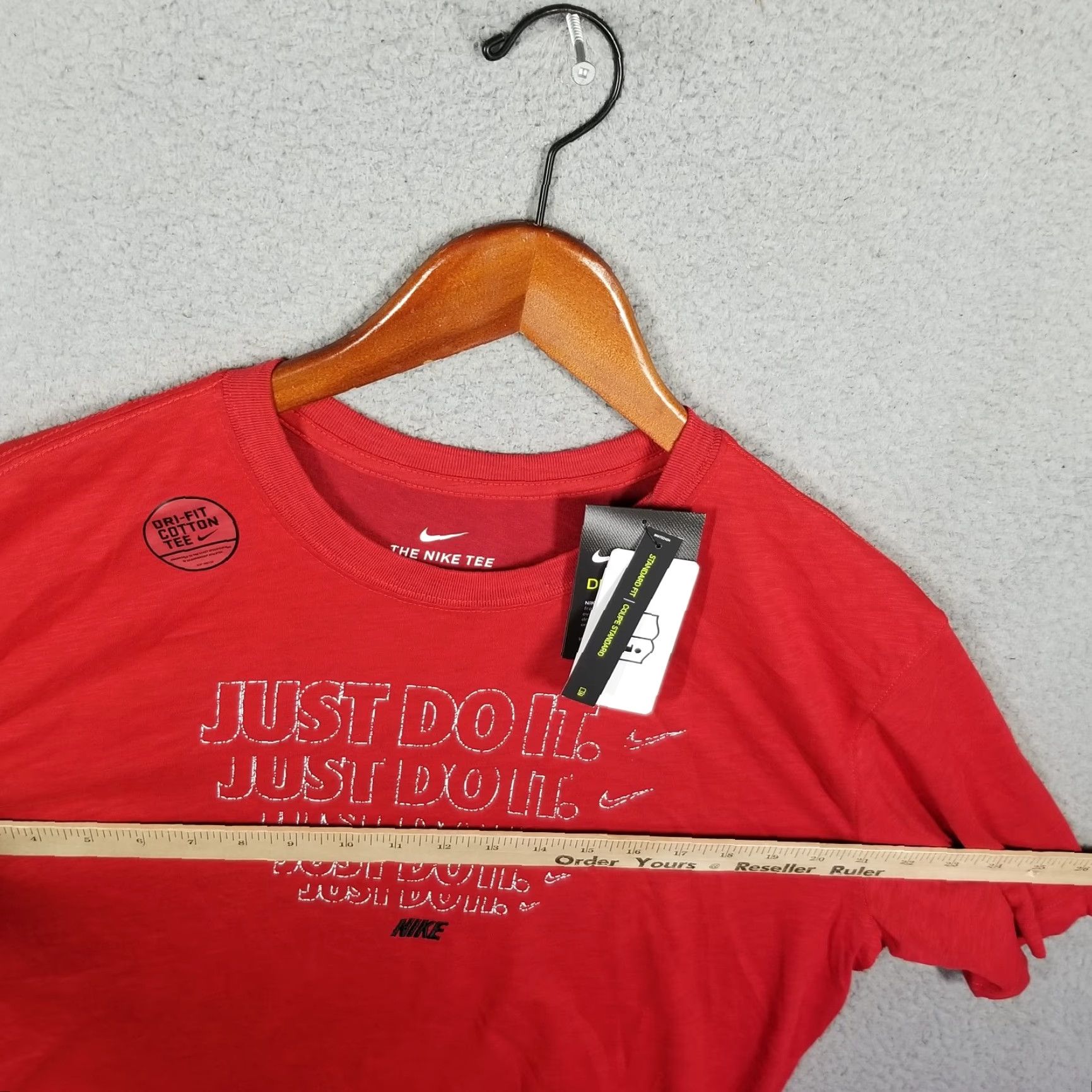 Nike Nike Dri-FIT JDI Training Men’s Large T-Shirt Activewear Red Size US L / EU 52-54 / 3 - 6 Thumbnail