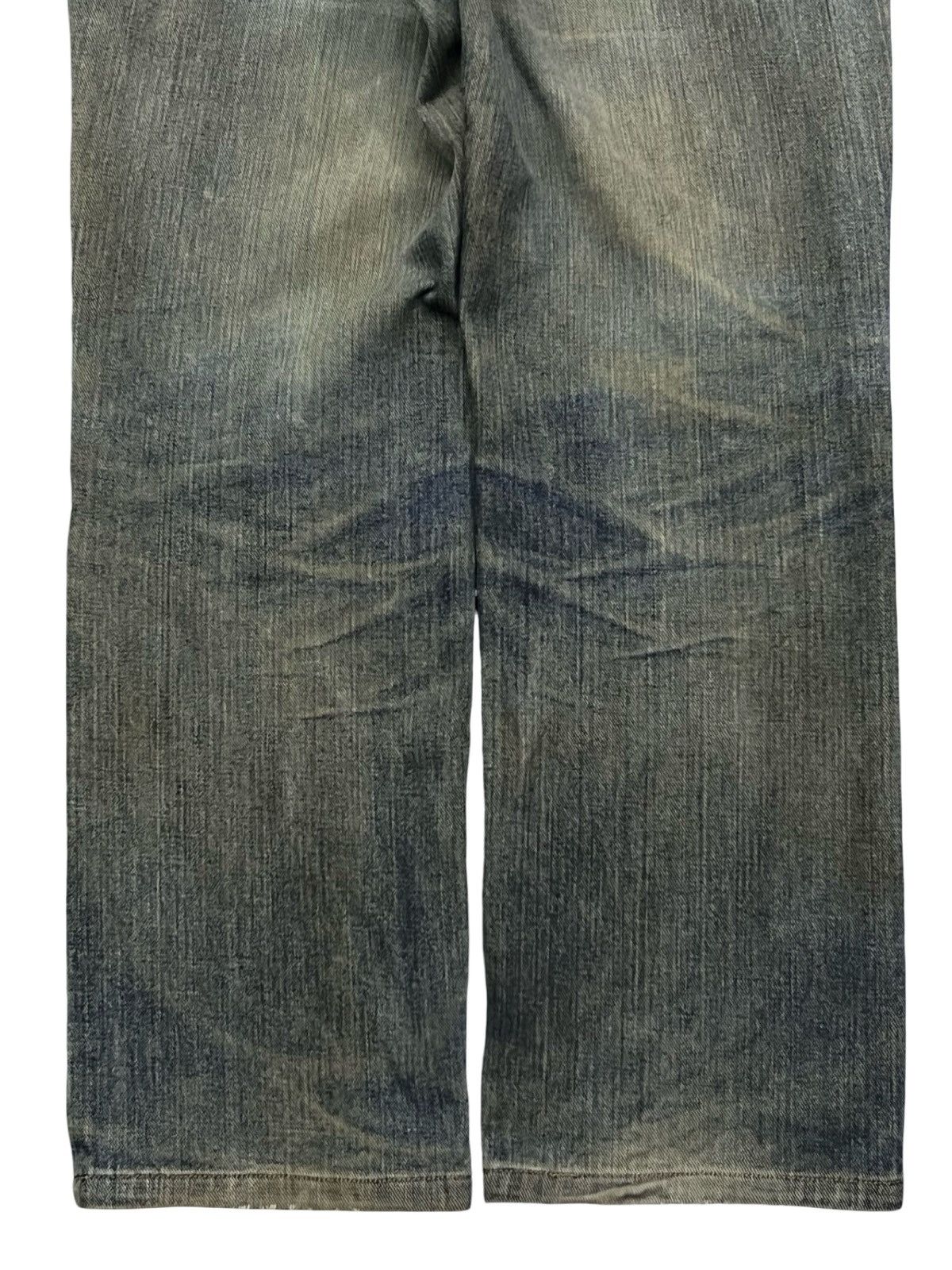 Japanese Brand Vintage Japanese Brand | Faded Mud Wash Distressed Jeans Size US 31 - 7 Thumbnail