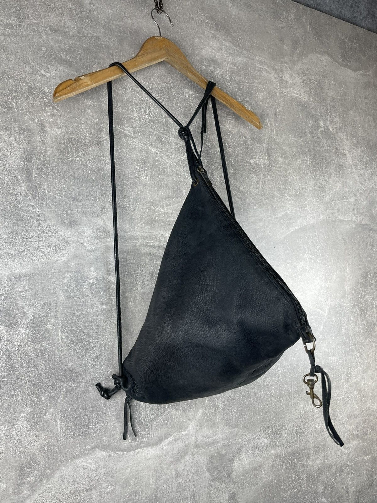 Vintage Avant Garde Yuri Leather Drawstring Backpack Shoulder Bag Size ONE SIZE - 3 Thumbnail