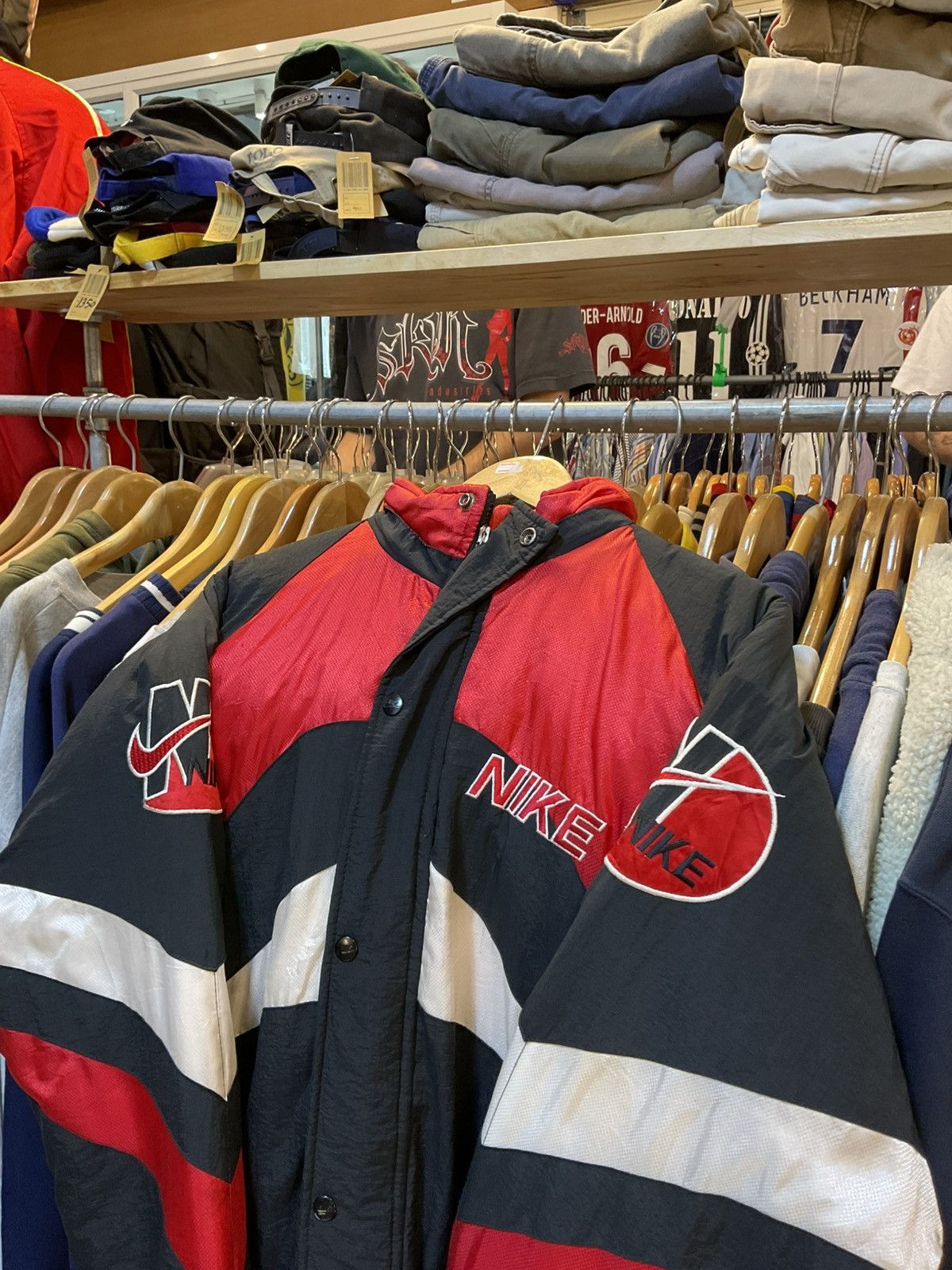 Nike Rare Vintage Nike Sportswear Bomber Jacket Size US M / EU 48-50 / 2 - 3 Thumbnail